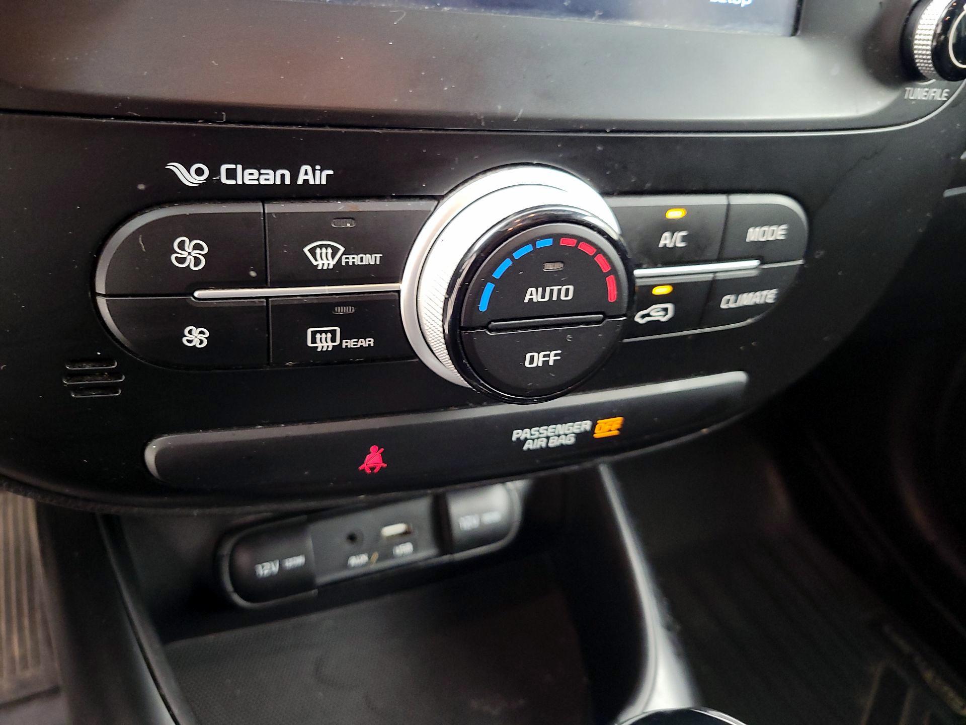 Thumbnail: 2018 Kia Soul - 14