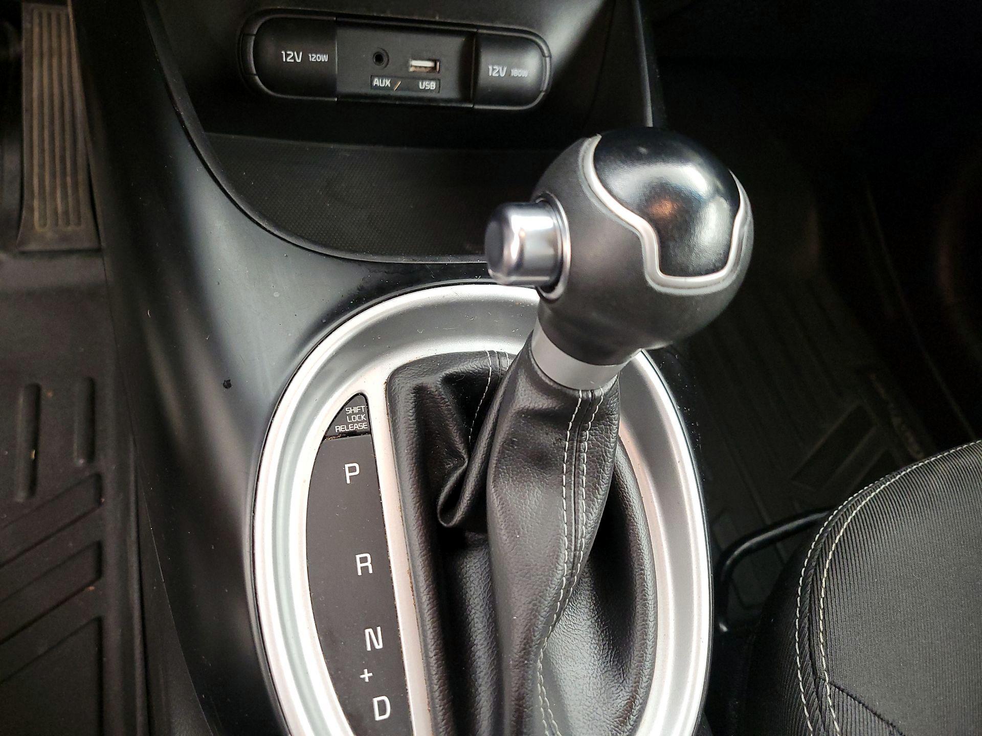 Thumbnail: 2018 Kia Soul - 15