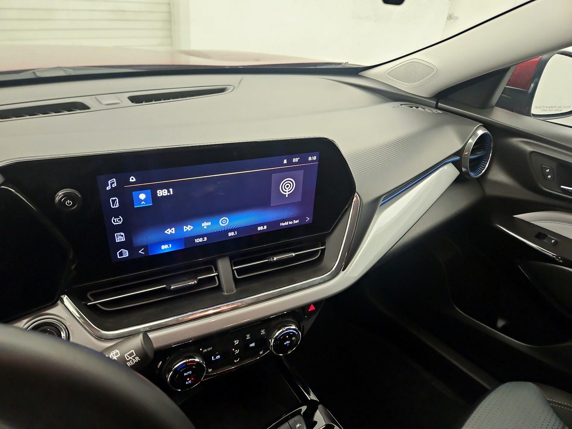 Thumbnail: 2025 Chevrolet Trax - 13