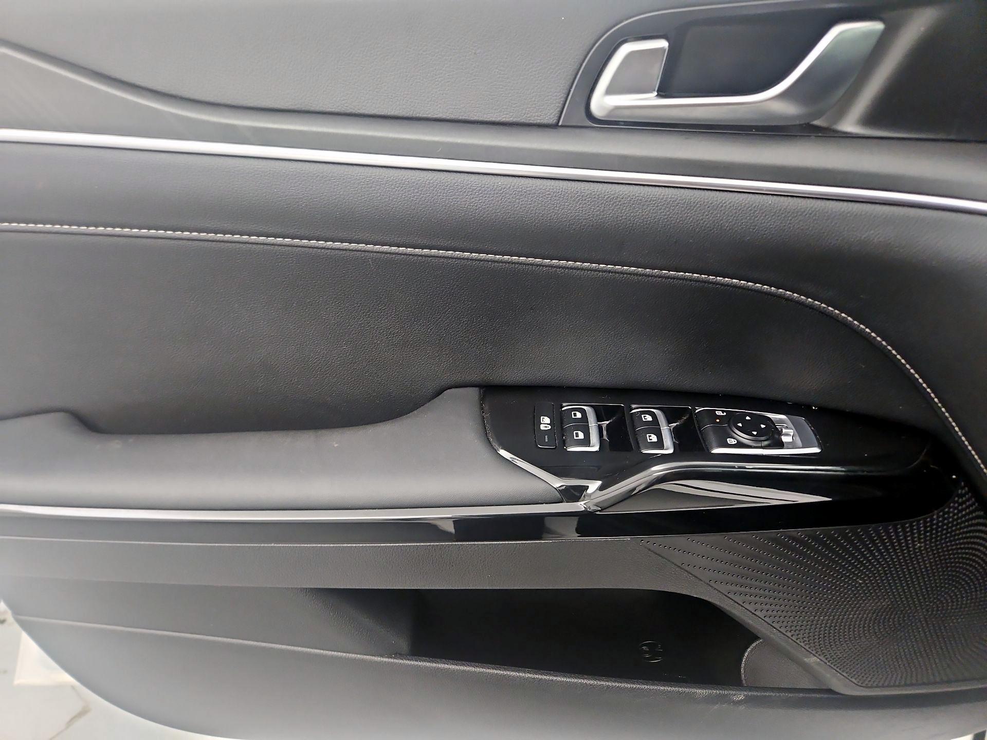 Thumbnail: 2025 Kia K5 - 12