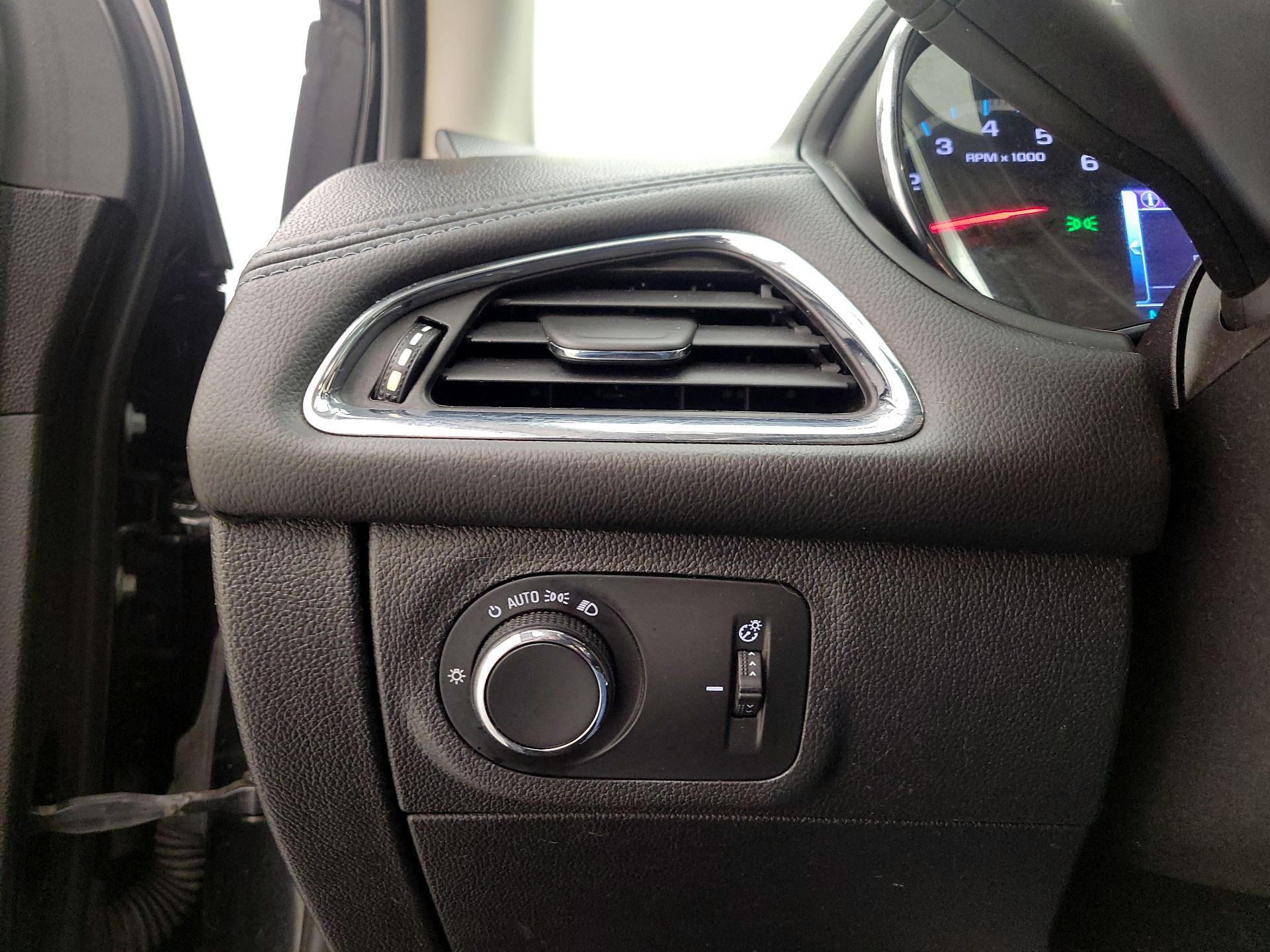 Thumbnail: 2017 Chevrolet Cruze - 13