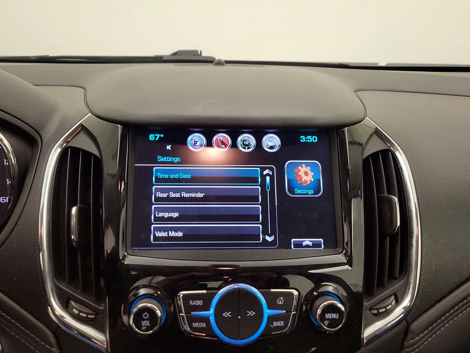 Thumbnail: 2017 Chevrolet Cruze - 15