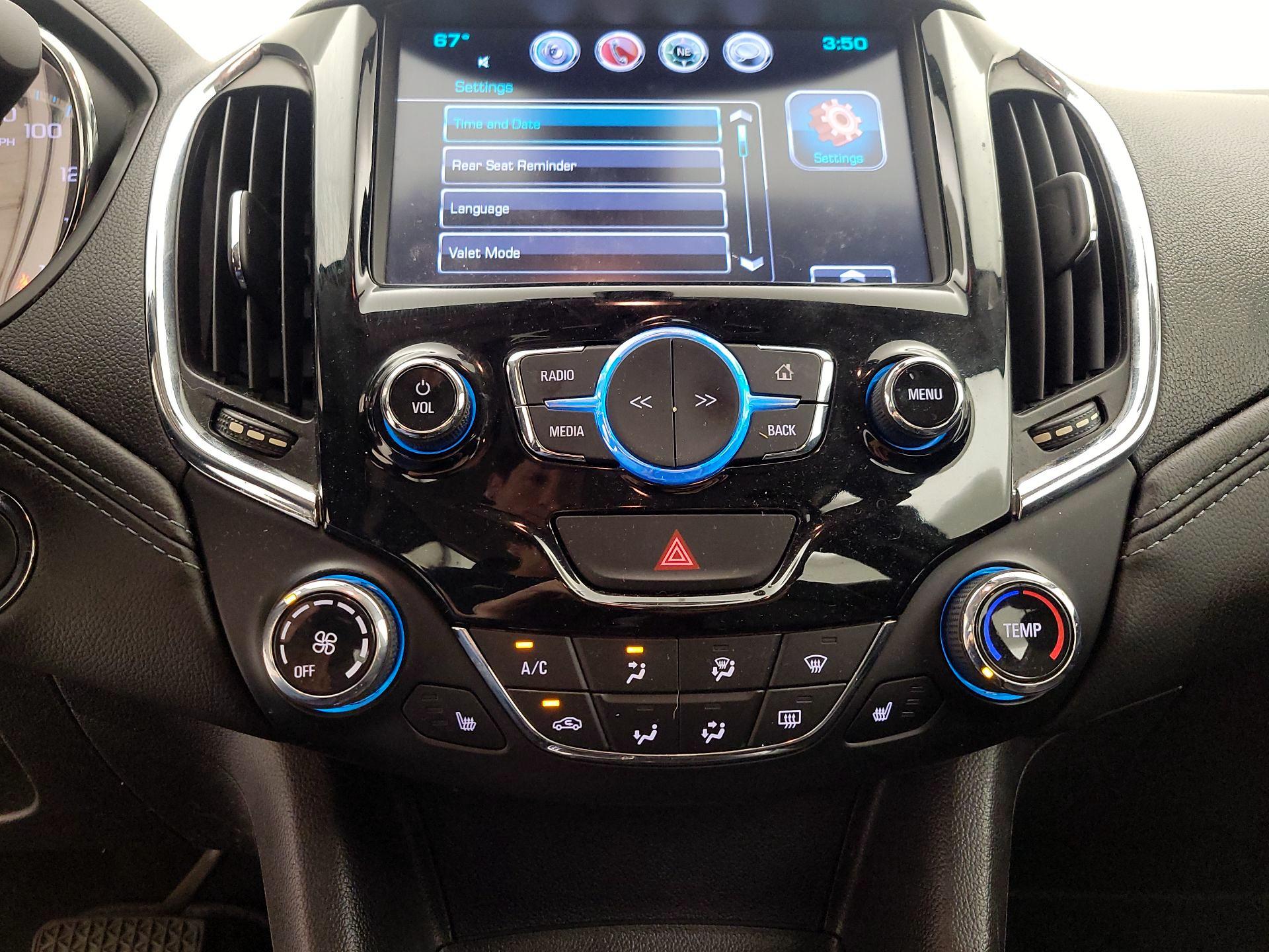 Thumbnail: 2017 Chevrolet Cruze - 16