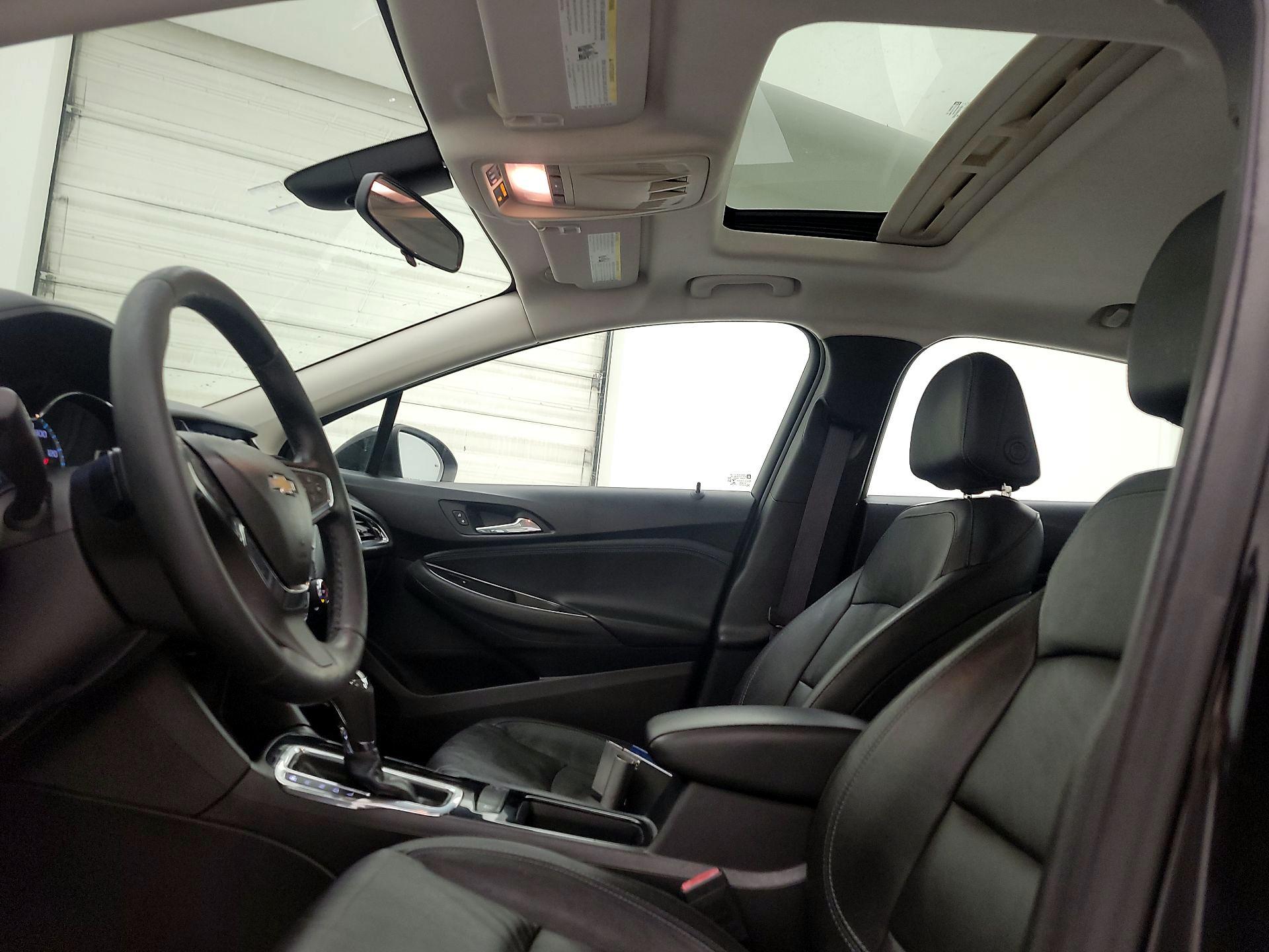 Thumbnail: 2017 Chevrolet Cruze - 19