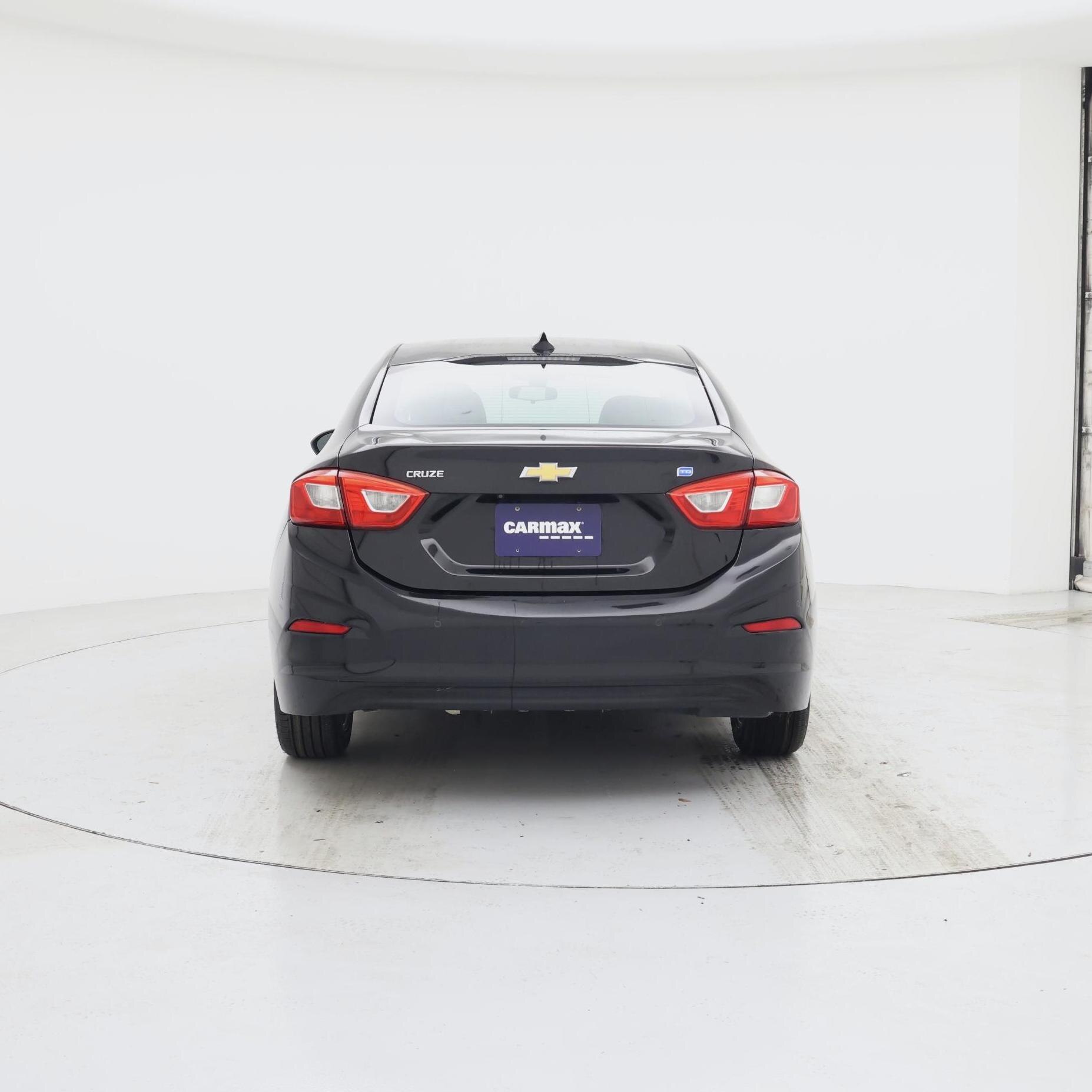 Thumbnail: 2017 Chevrolet Cruze - 6