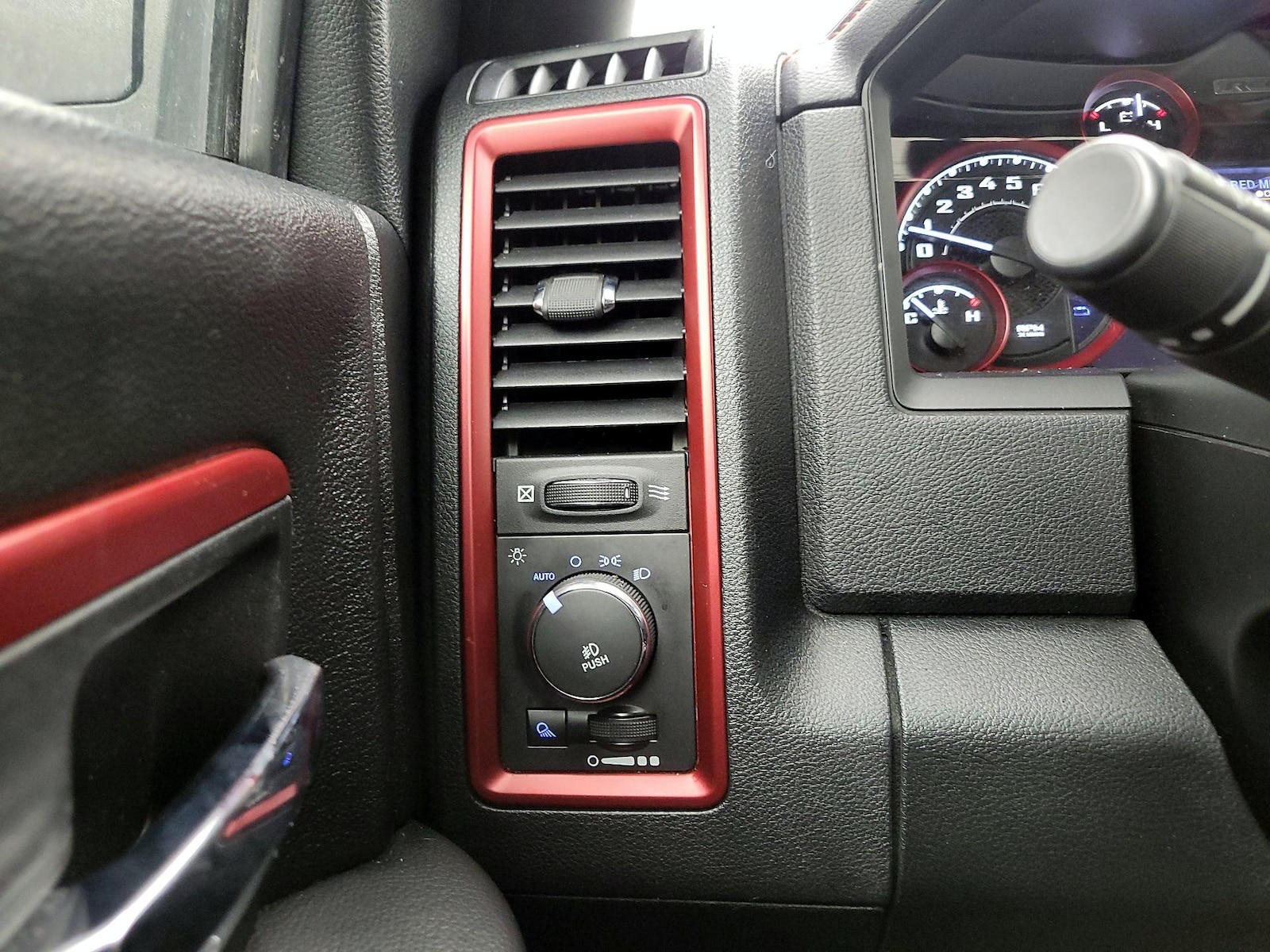 2016 RAM Ram 1500 Pickup Rebel - Photo 14
