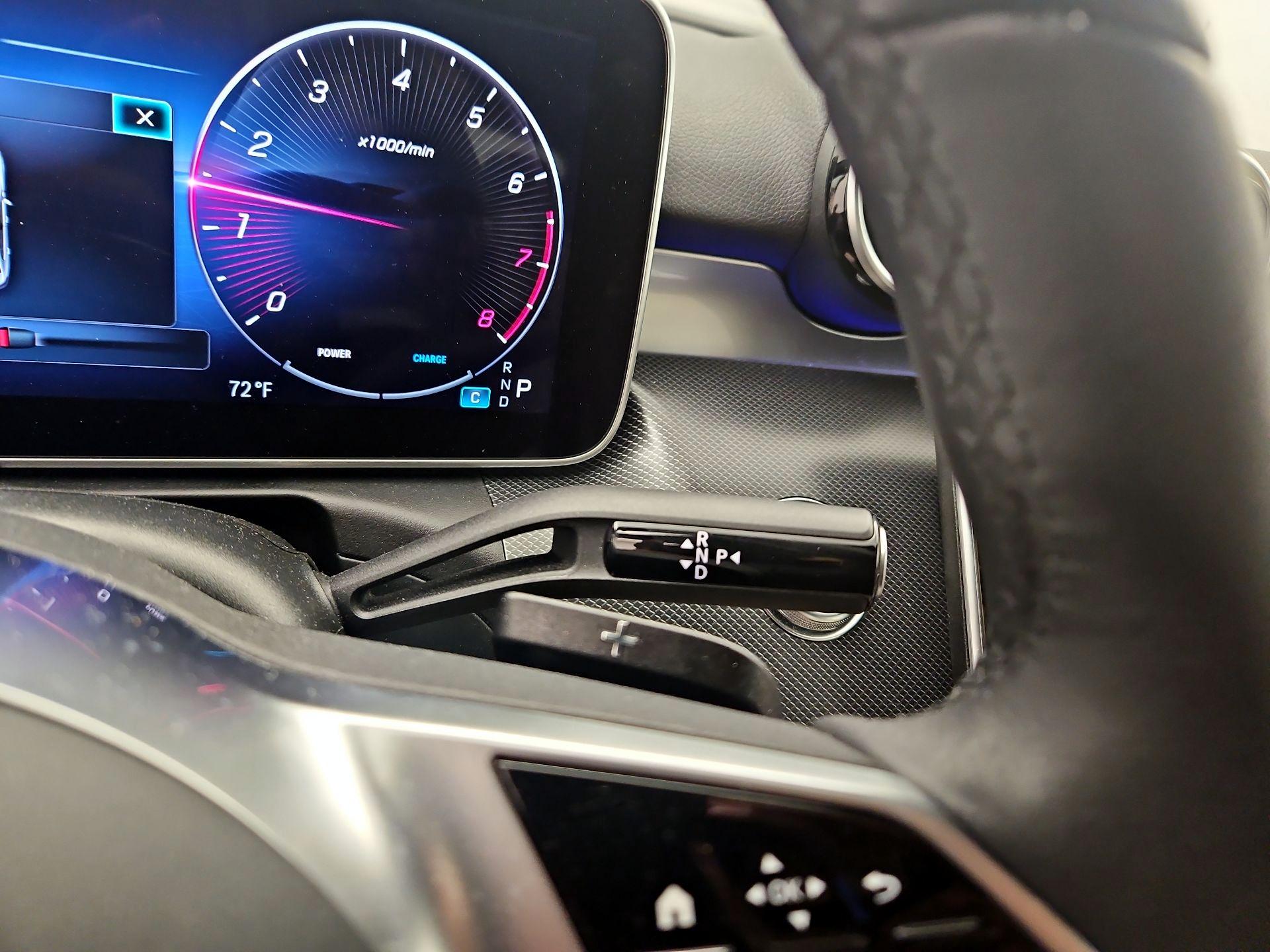 Thumbnail: 2024 Mercedes-Benz C-Class - 17