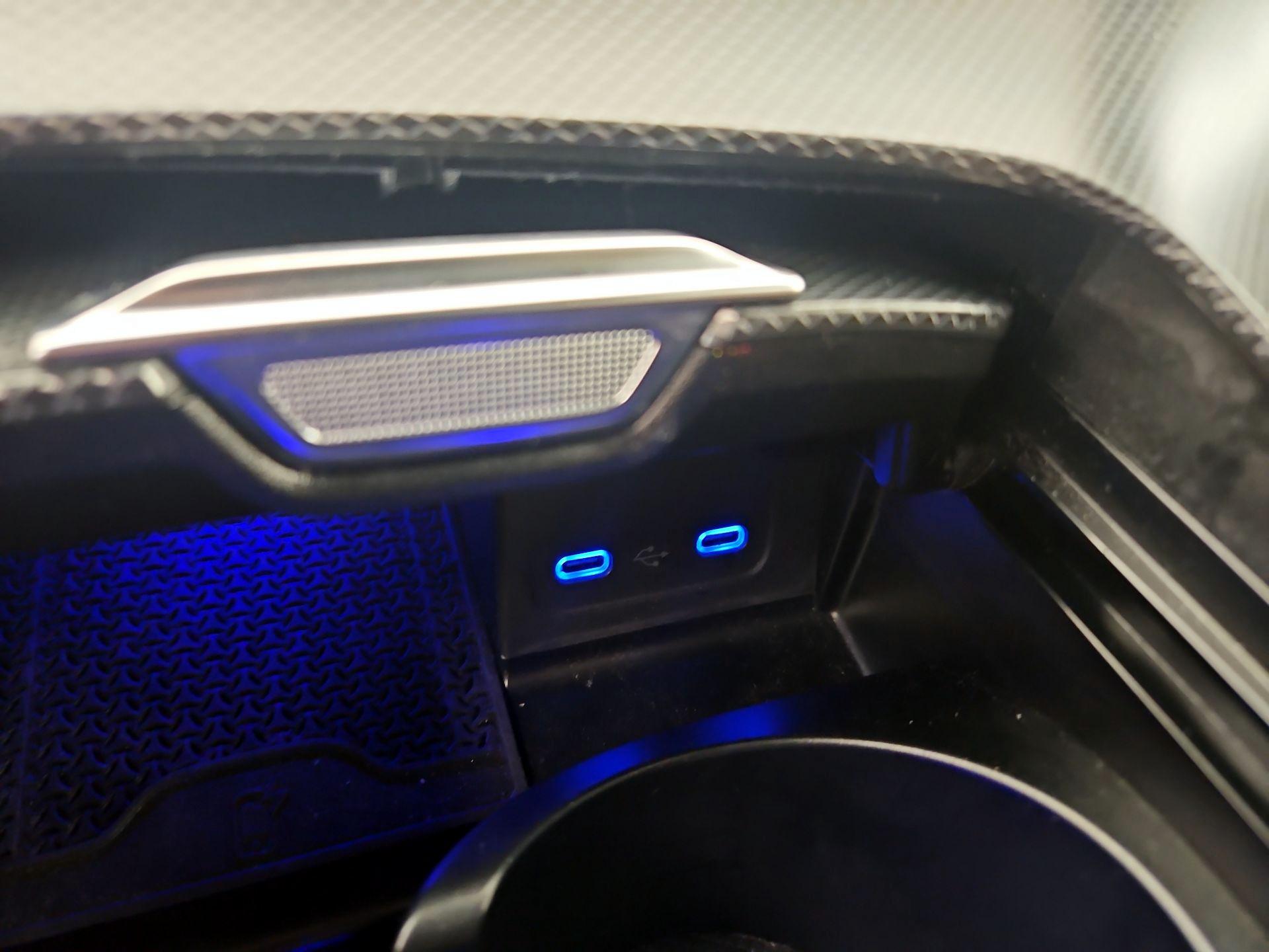 Thumbnail: 2024 Mercedes-Benz C-Class - 18