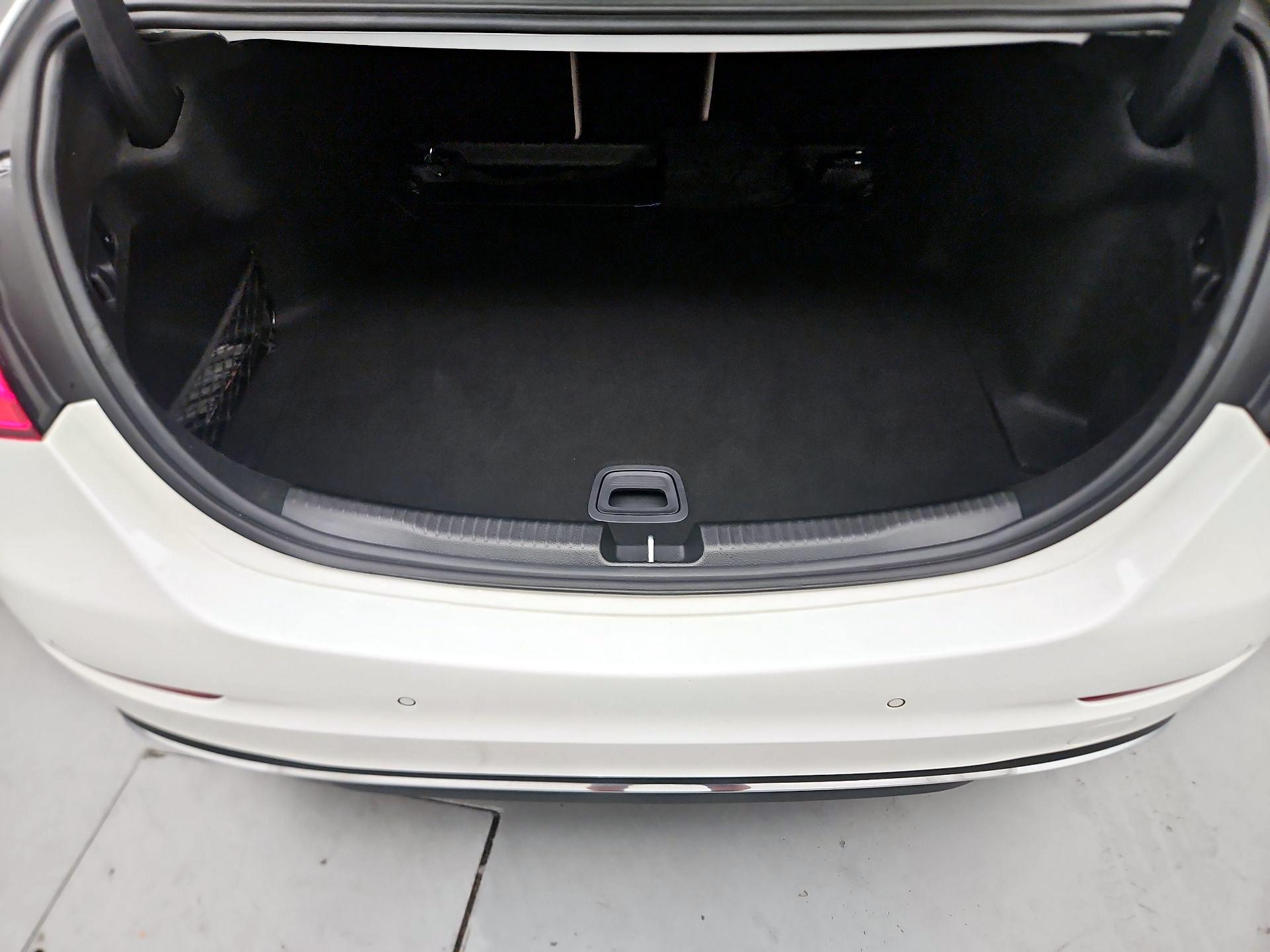 Thumbnail: 2024 Mercedes-Benz C-Class - 20