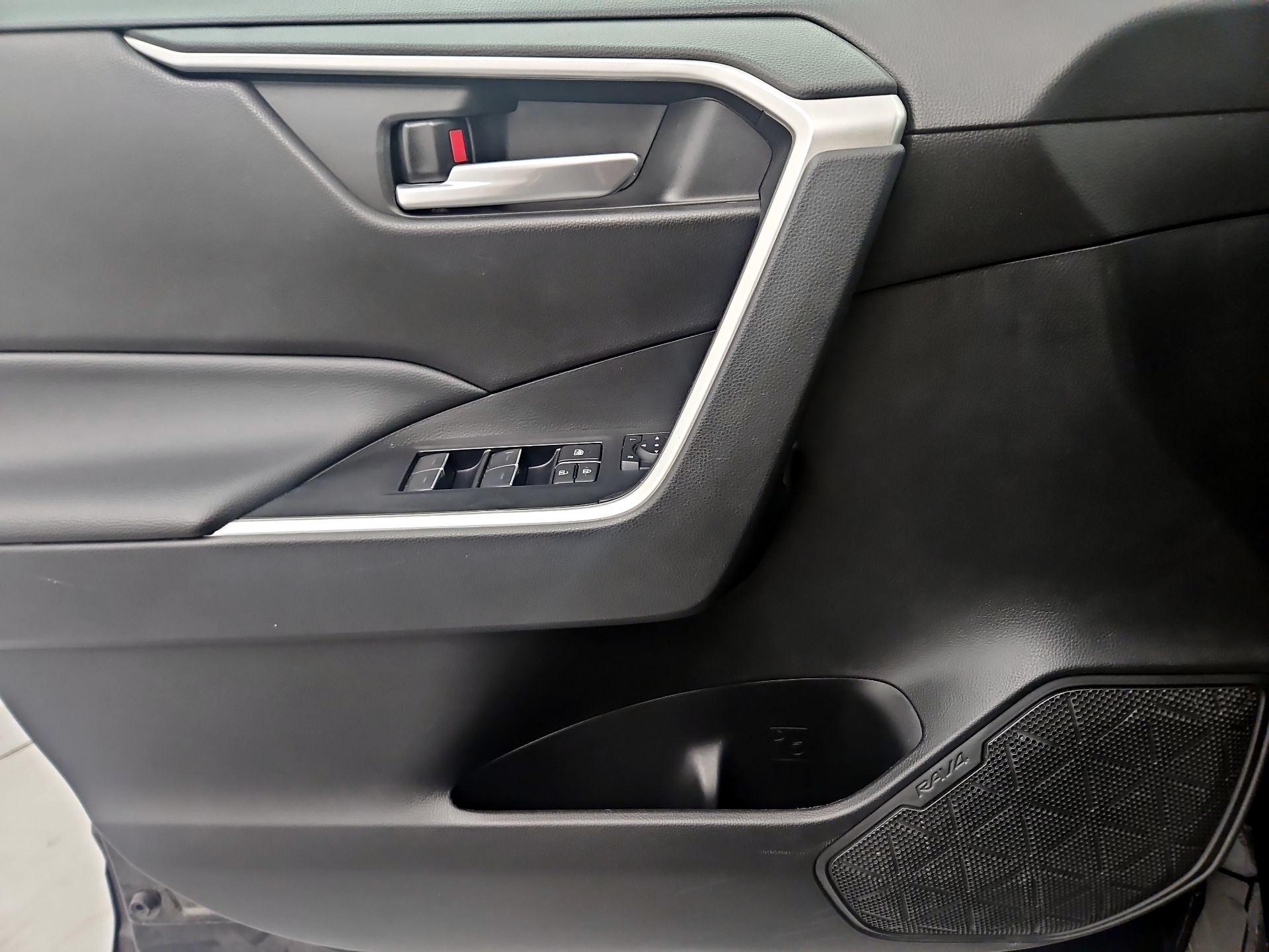 Thumbnail: 2023 Toyota RAV4 - 12