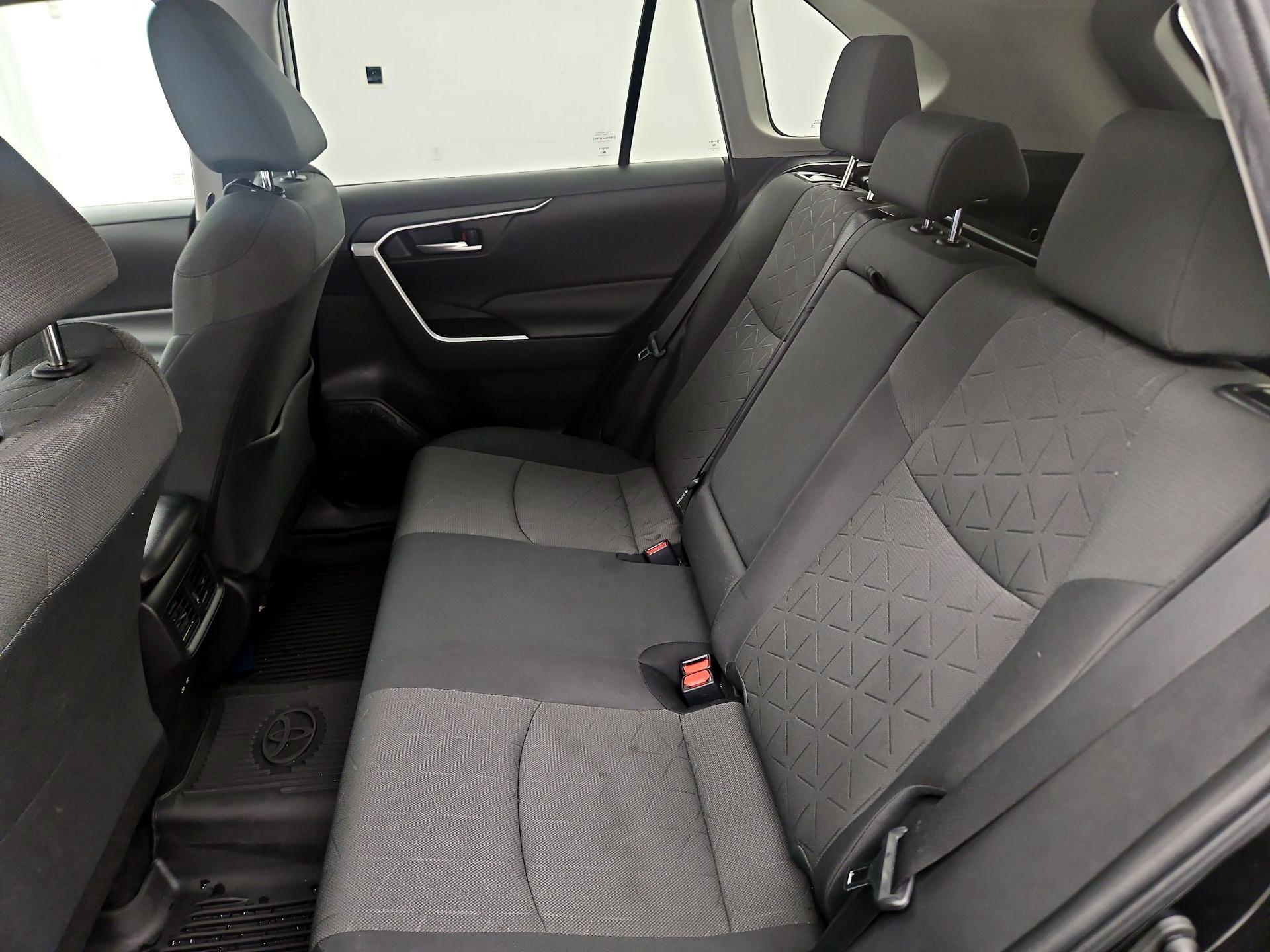 Thumbnail: 2023 Toyota RAV4 - 19