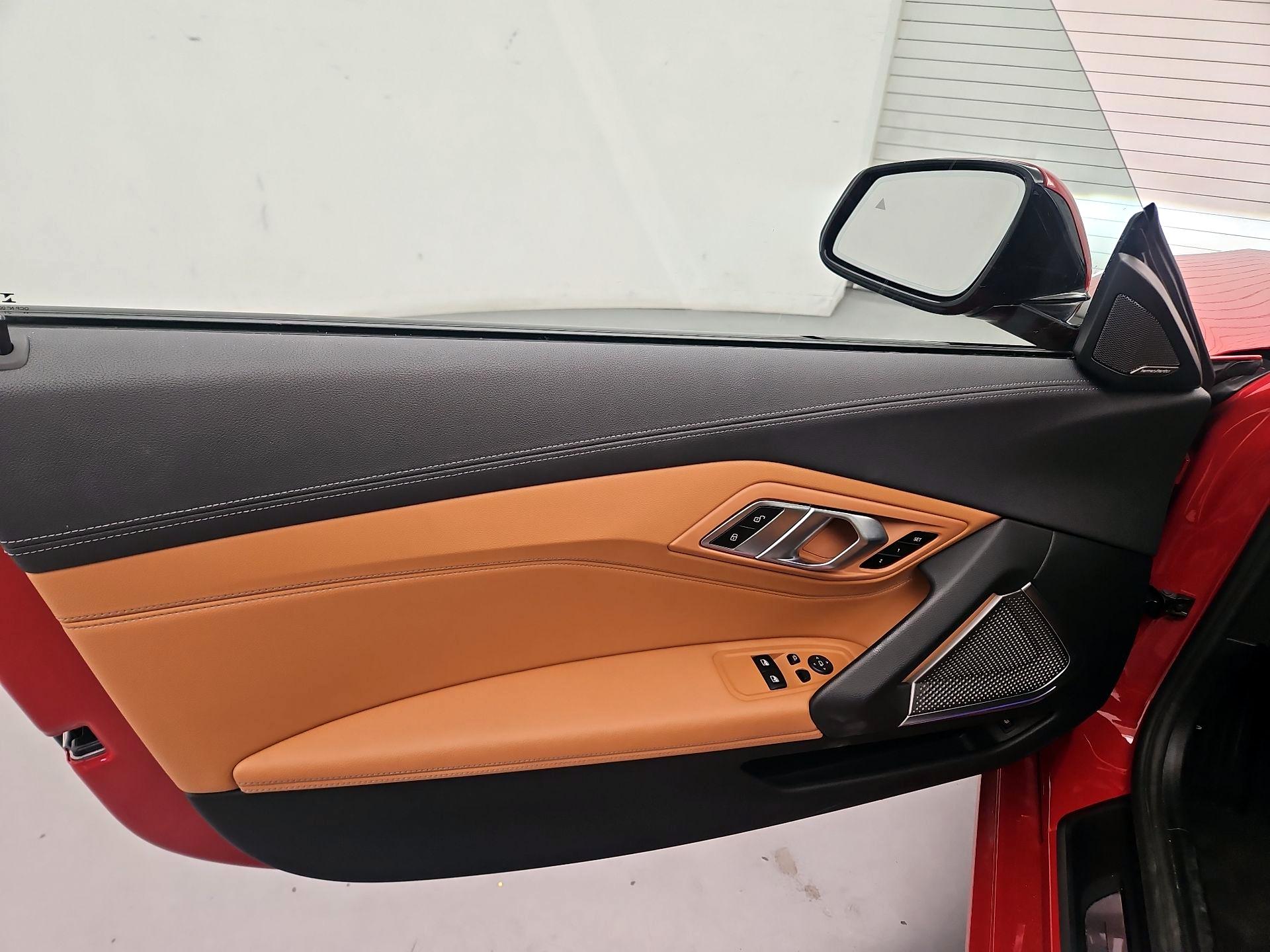 Thumbnail: 2022 BMW Z4 - 12