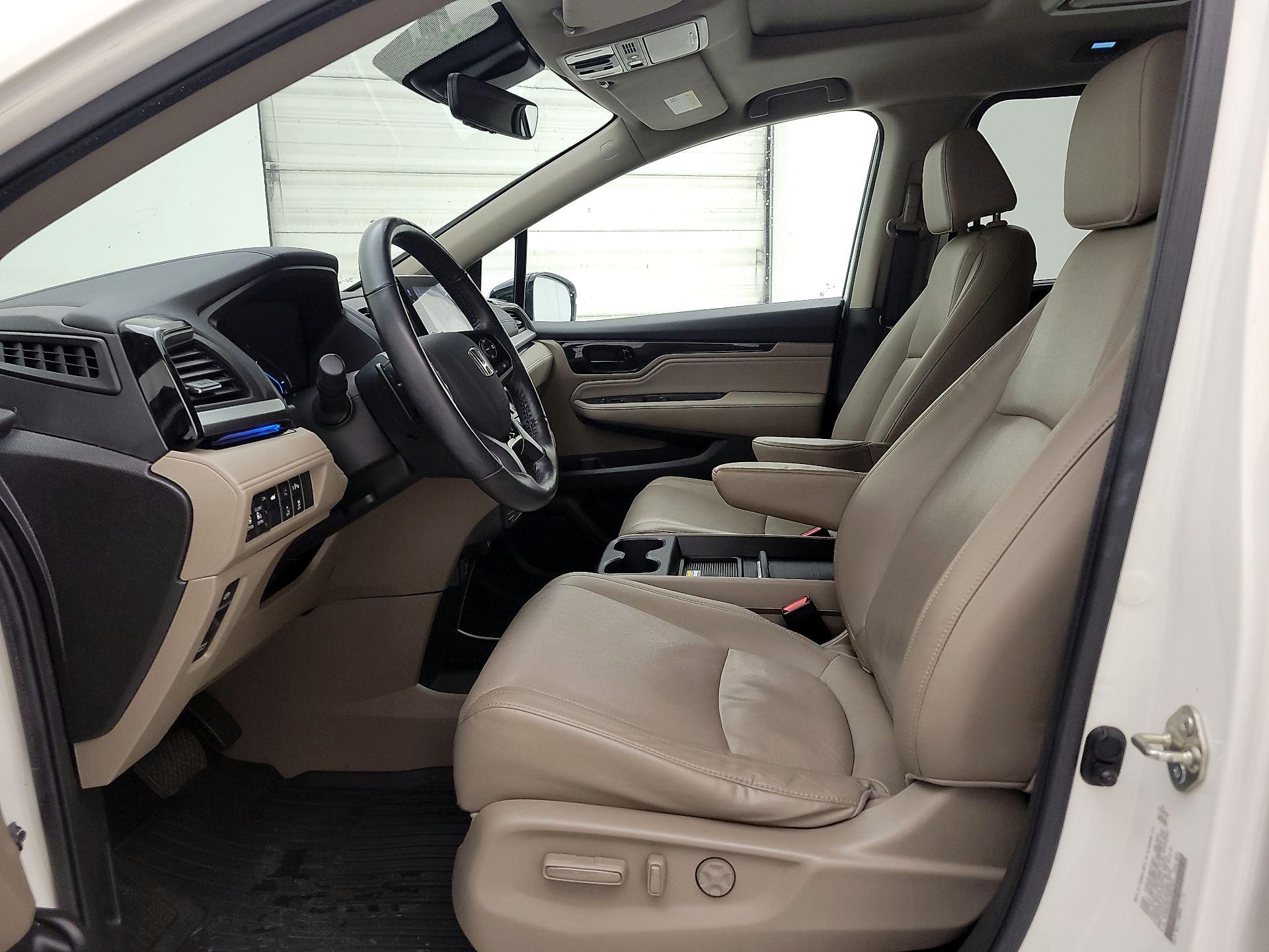 Thumbnail: 2019 Honda Odyssey - 11