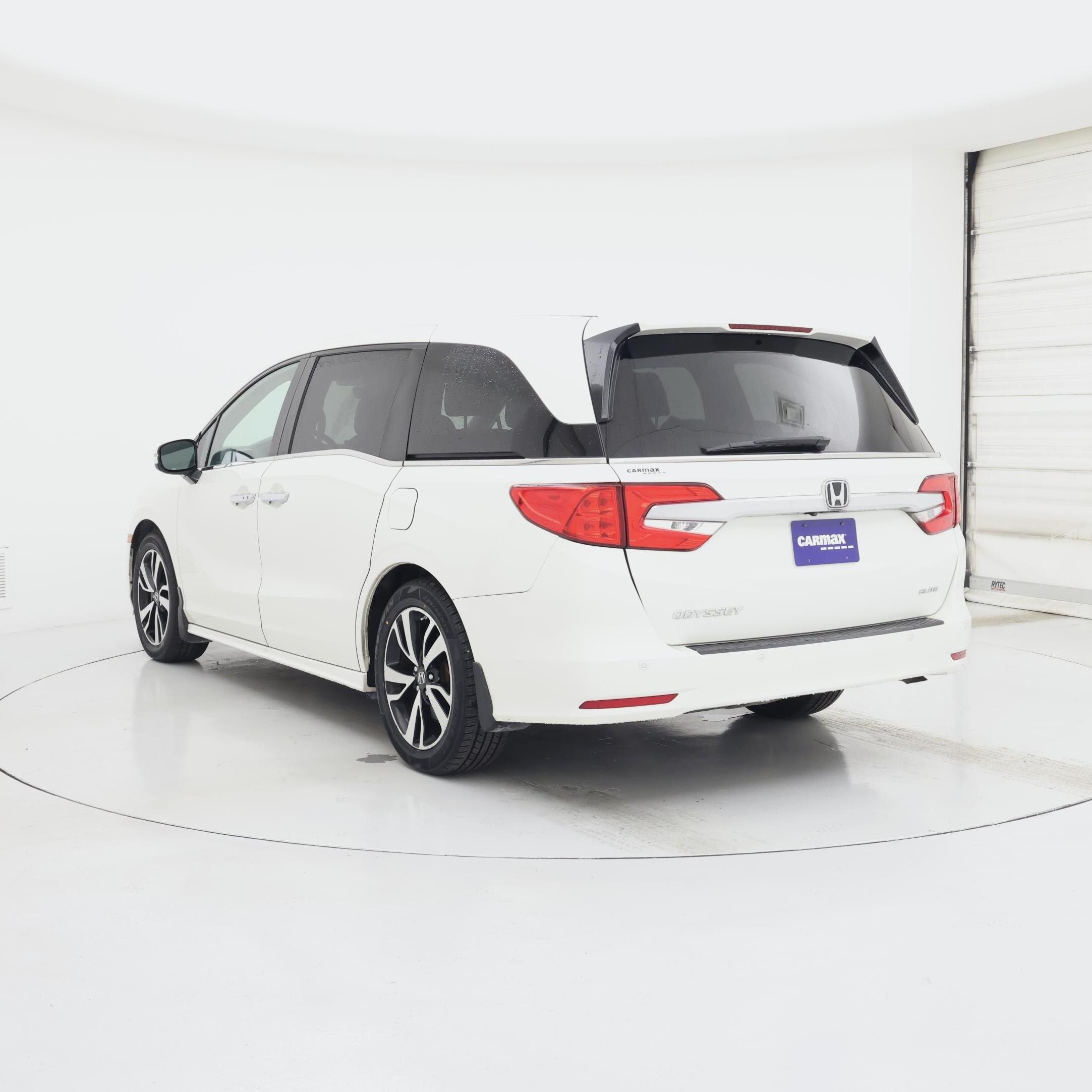 Thumbnail: 2019 Honda Odyssey - 2