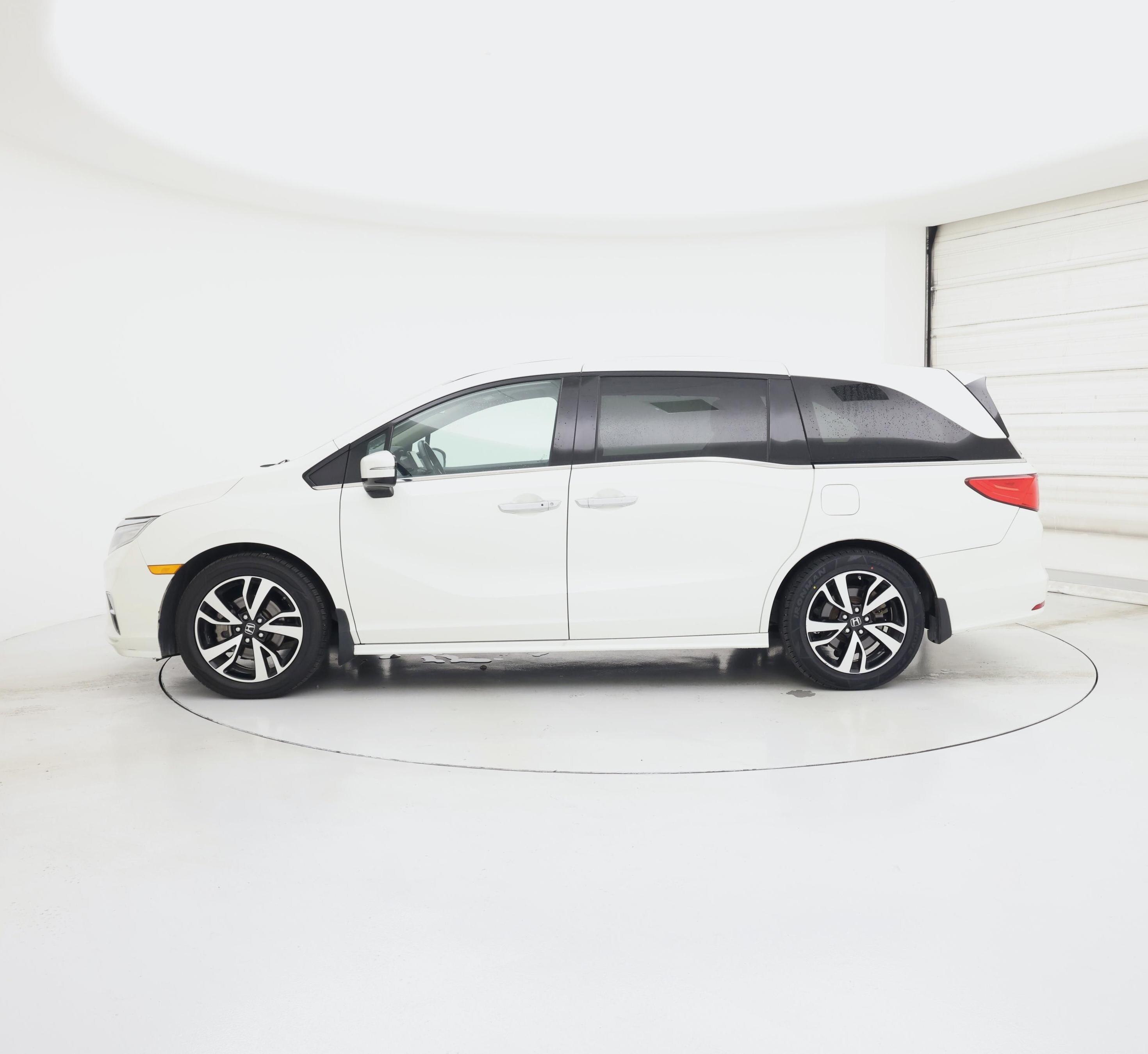 Thumbnail: 2019 Honda Odyssey - 3