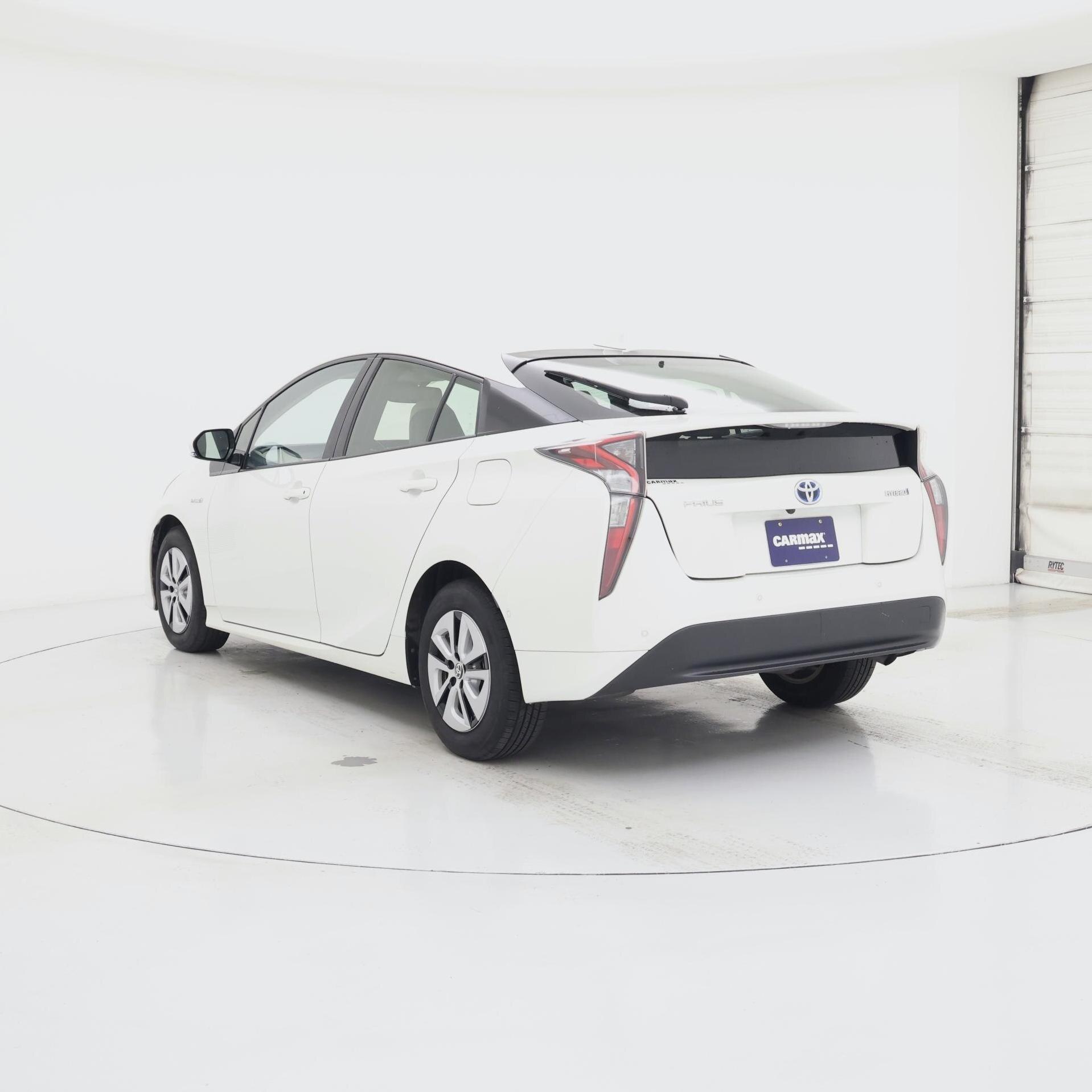Thumbnail: 2017 Toyota Prius - 2
