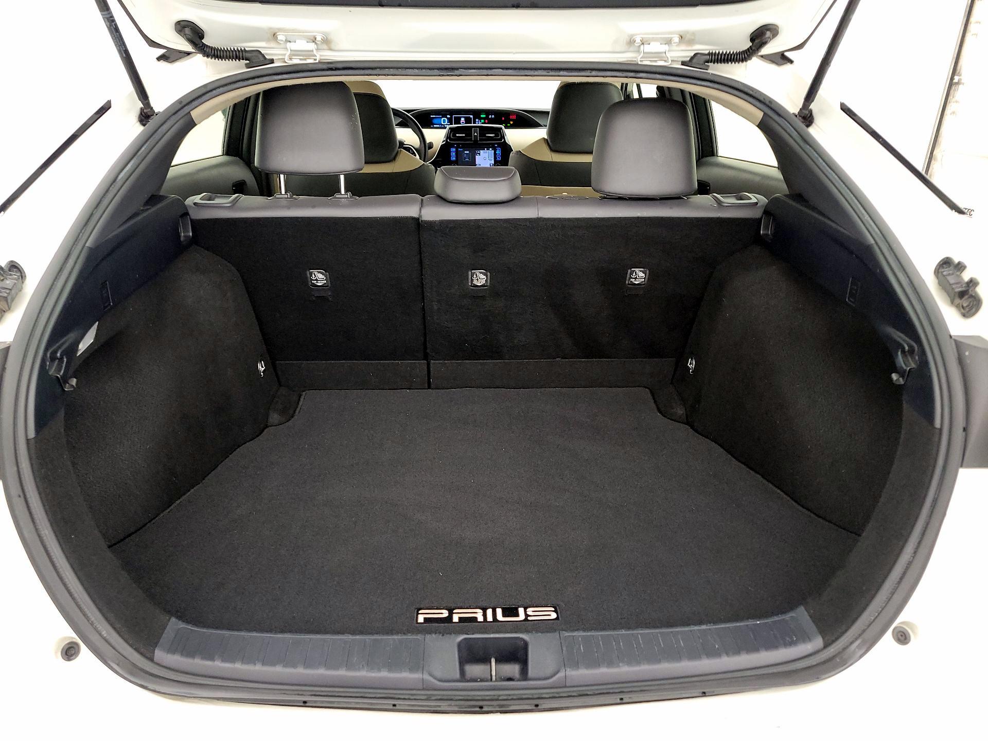 Thumbnail: 2017 Toyota Prius - 20