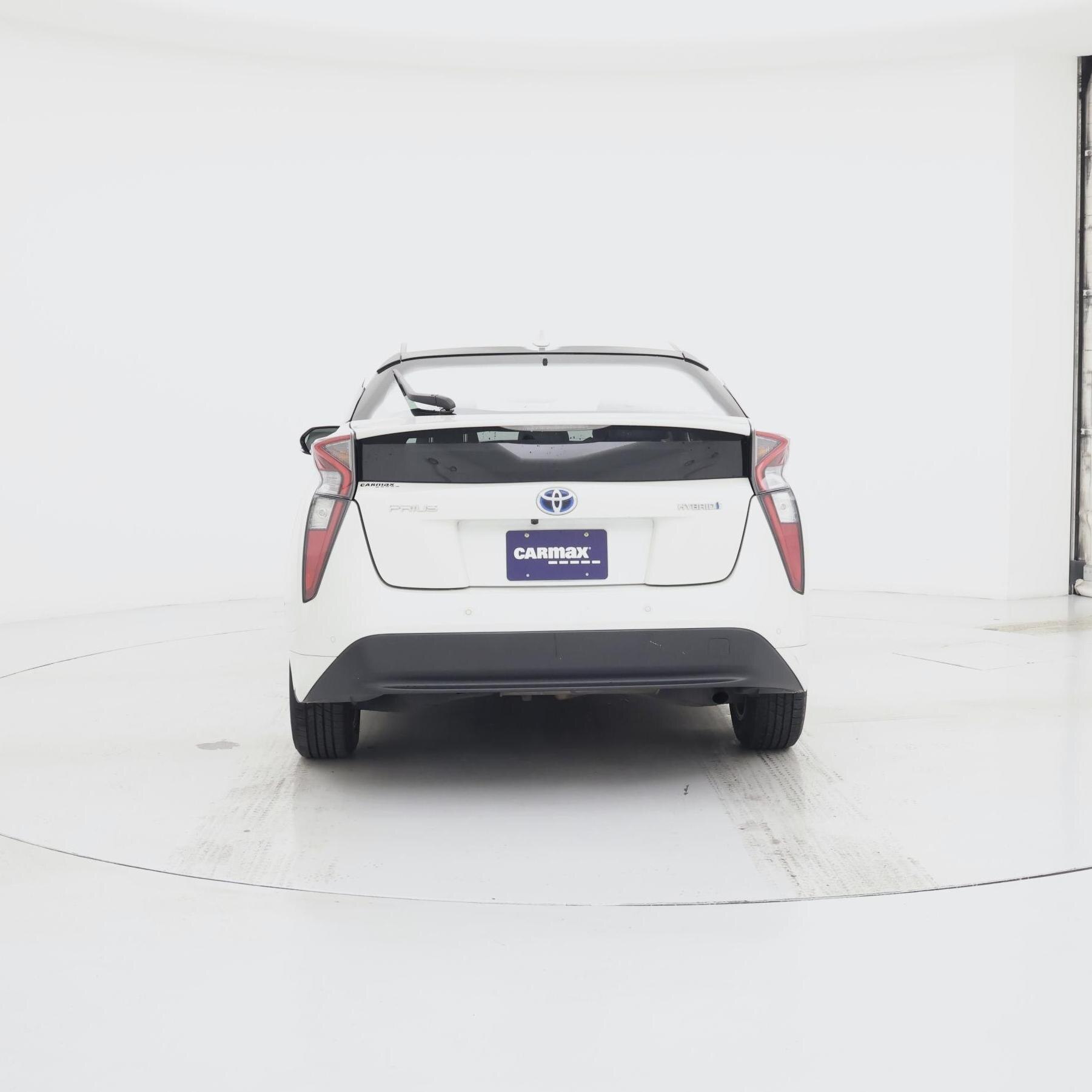 Thumbnail: 2017 Toyota Prius - 6