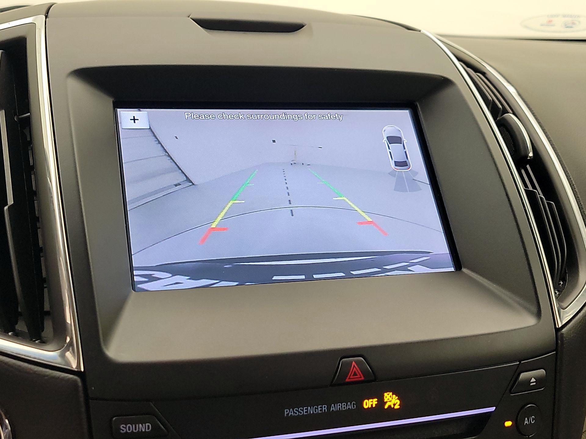 Thumbnail: 2019 Ford Edge - 14