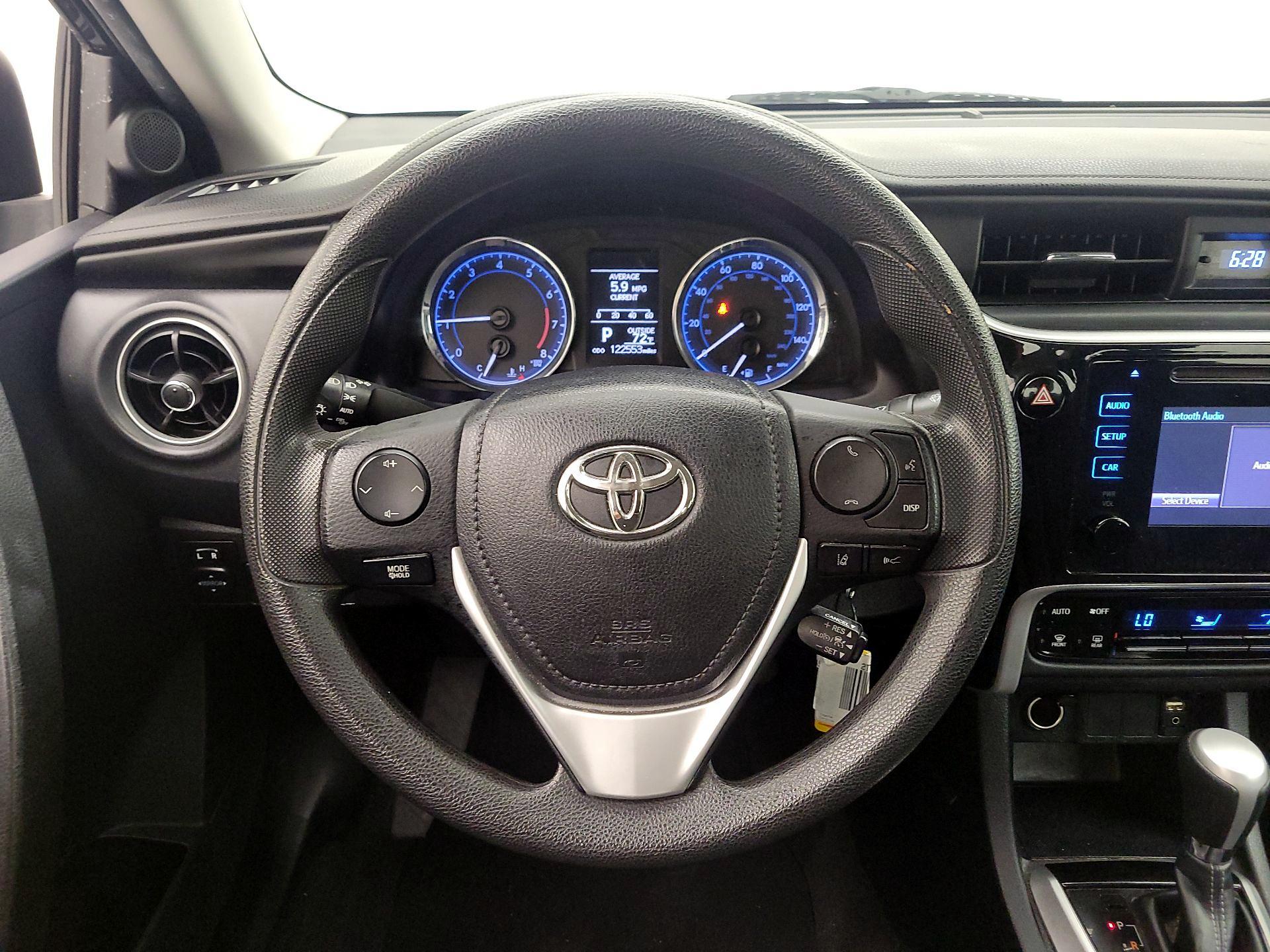 Thumbnail: 2018 Toyota Corolla - 10