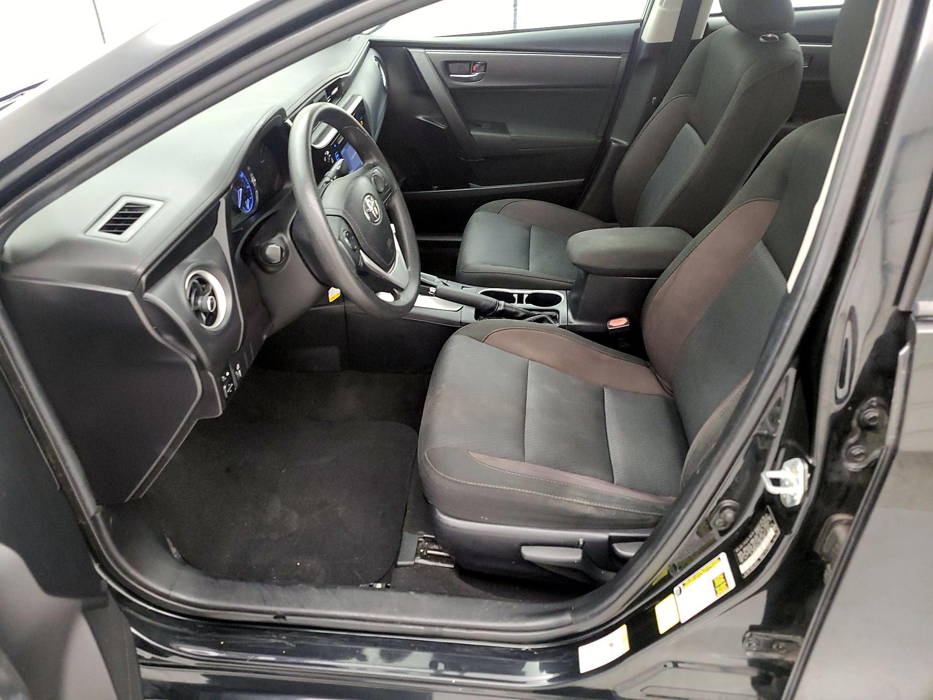 Thumbnail: 2018 Toyota Corolla - 11