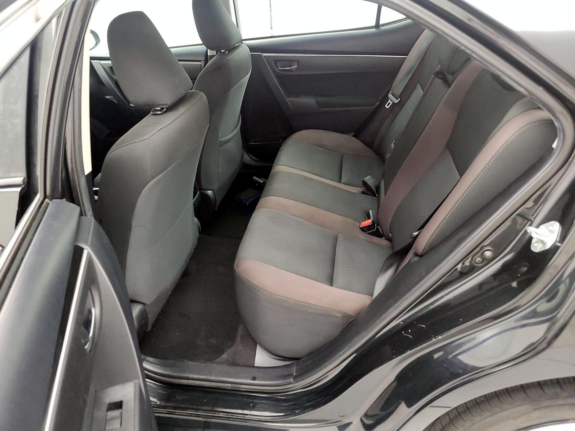 Thumbnail: 2018 Toyota Corolla - 16