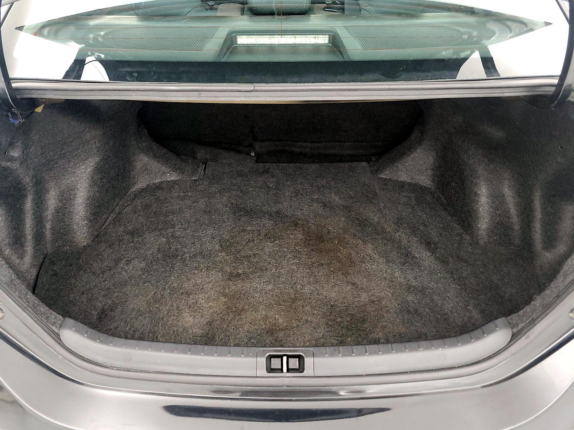 Thumbnail: 2018 Toyota Corolla - 17