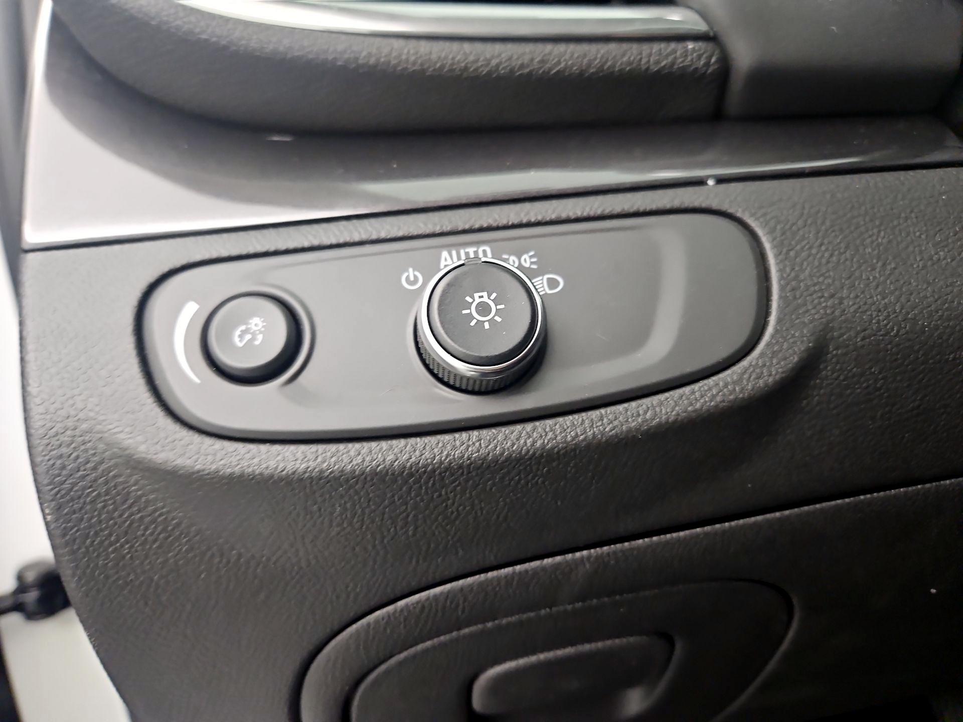Thumbnail: 2022 Buick Encore - 13