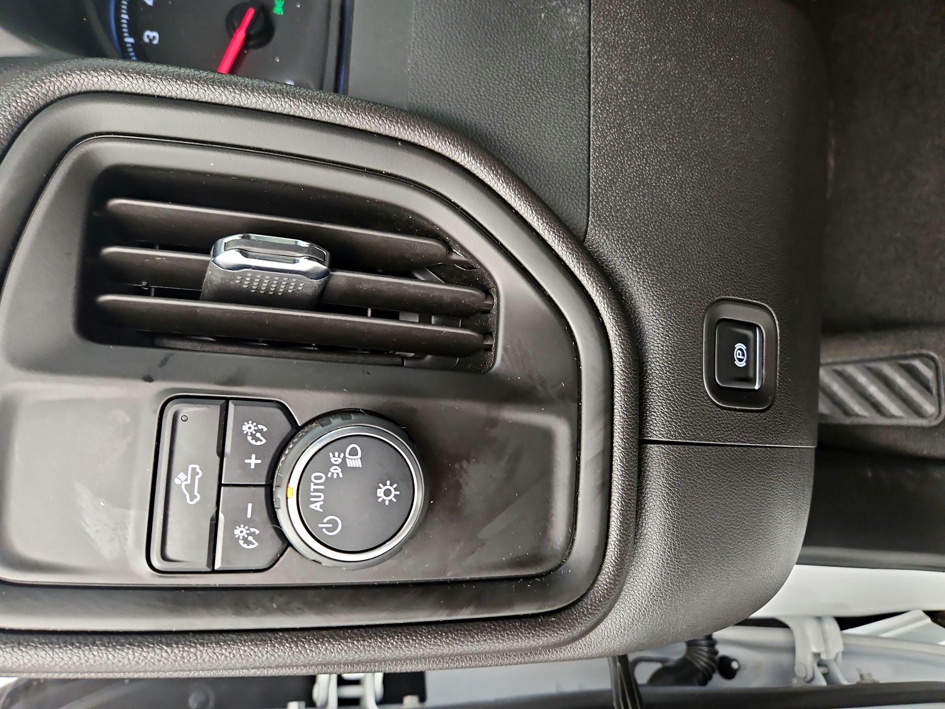 Thumbnail: 2024 Chevrolet Silverado 1500 - 13