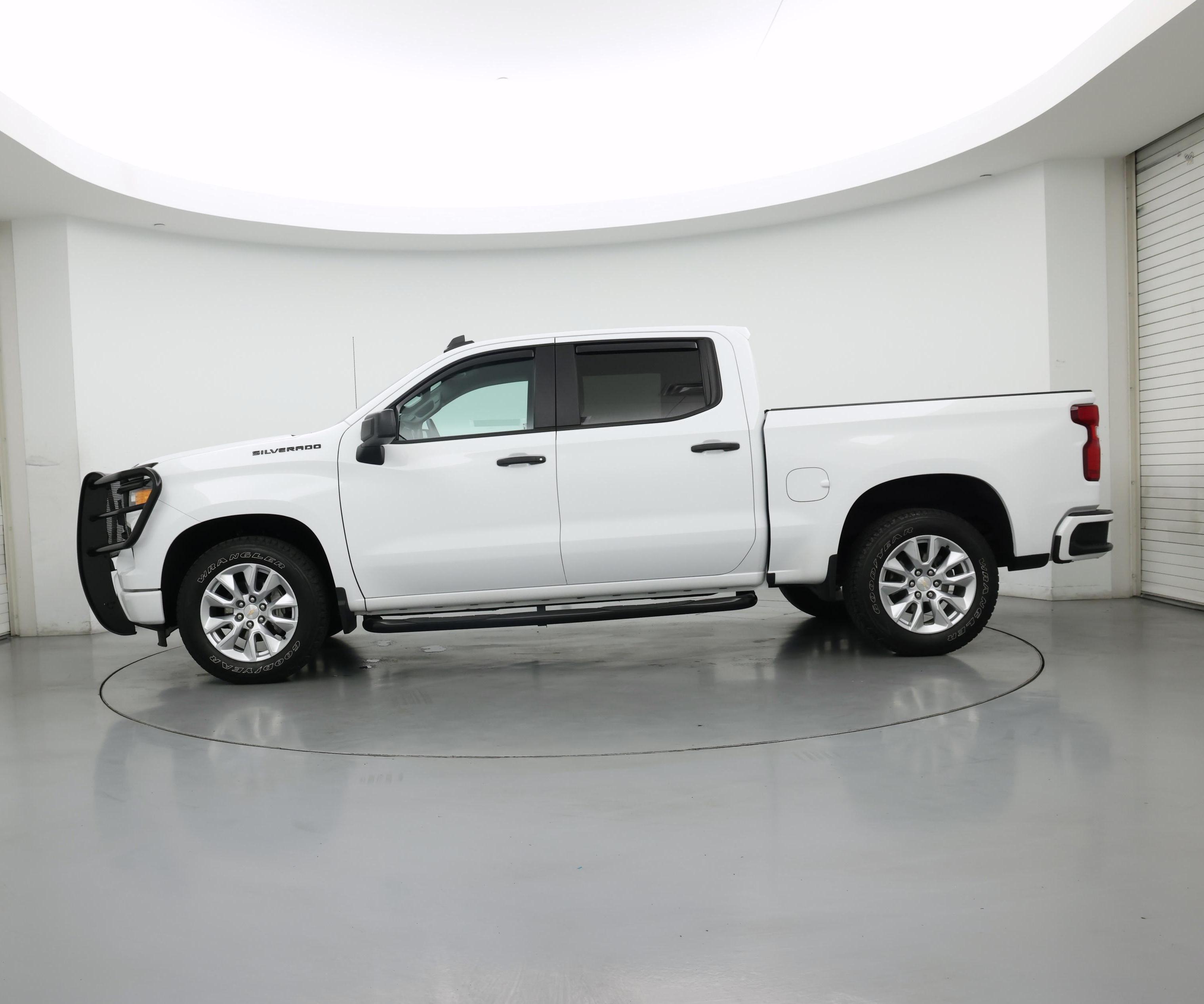 Thumbnail: 2024 Chevrolet Silverado 1500 - 3