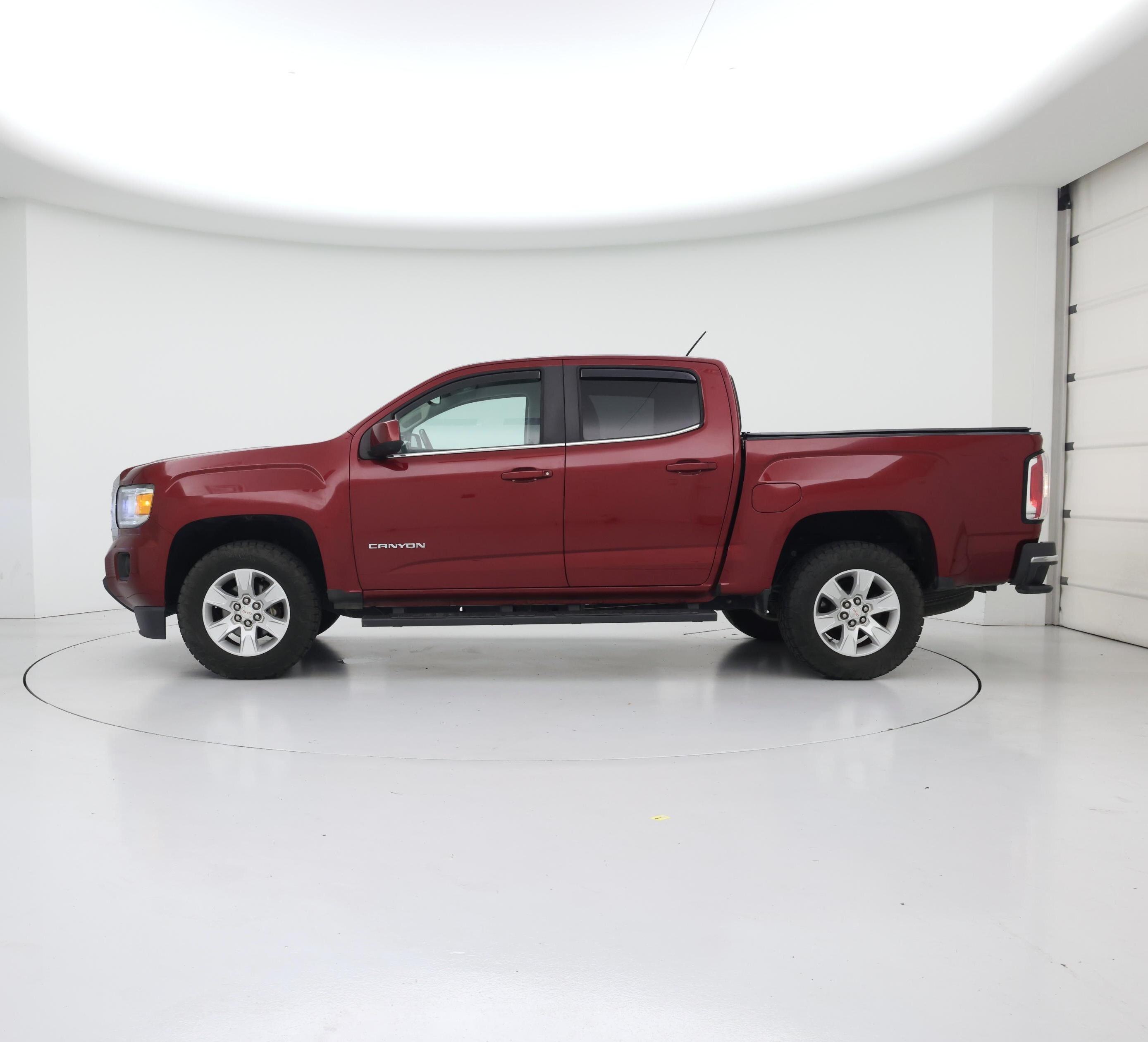 Thumbnail: 2018 GMC Canyon - 3