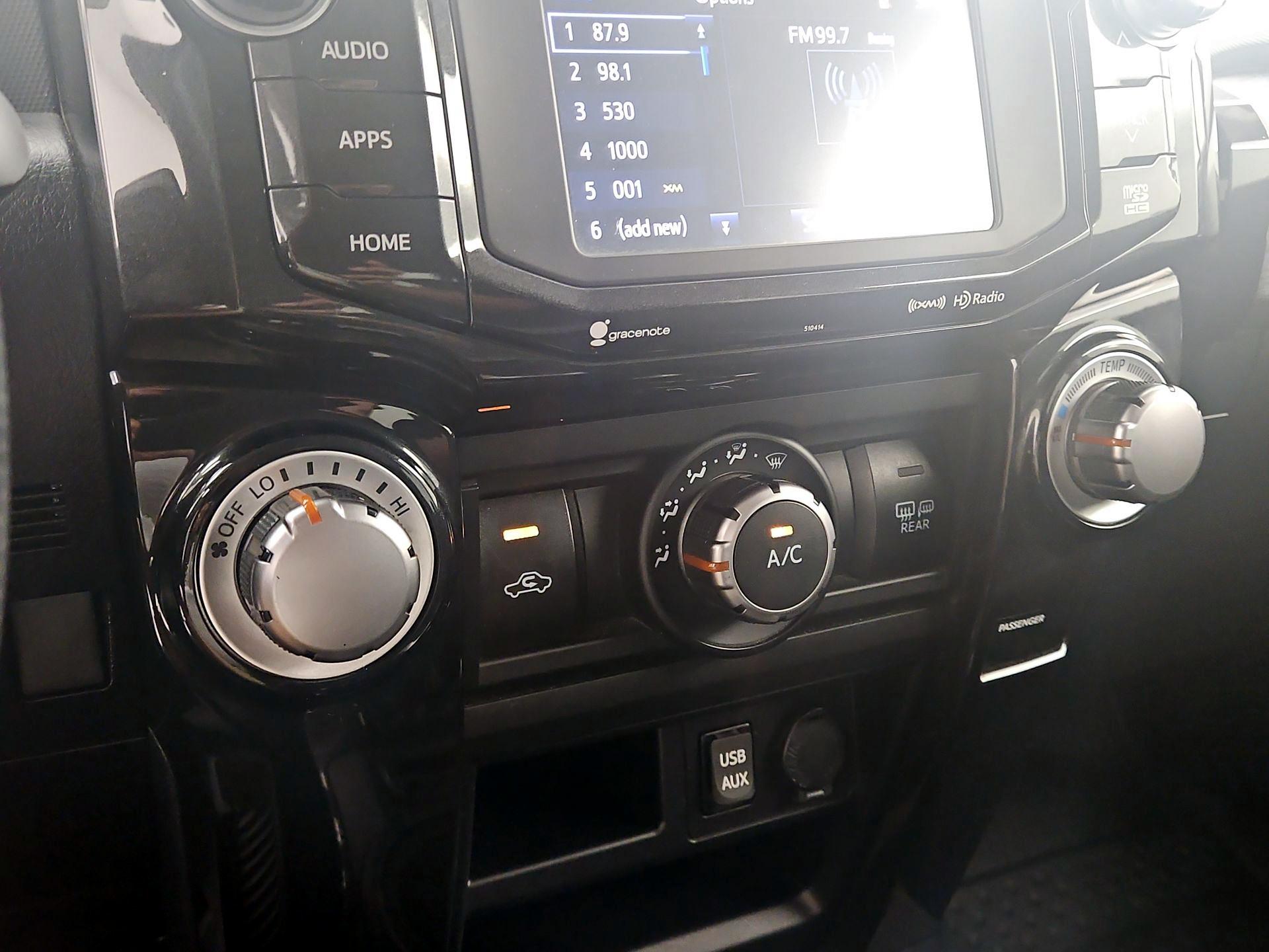 Thumbnail: 2019 Toyota 4Runner - 16