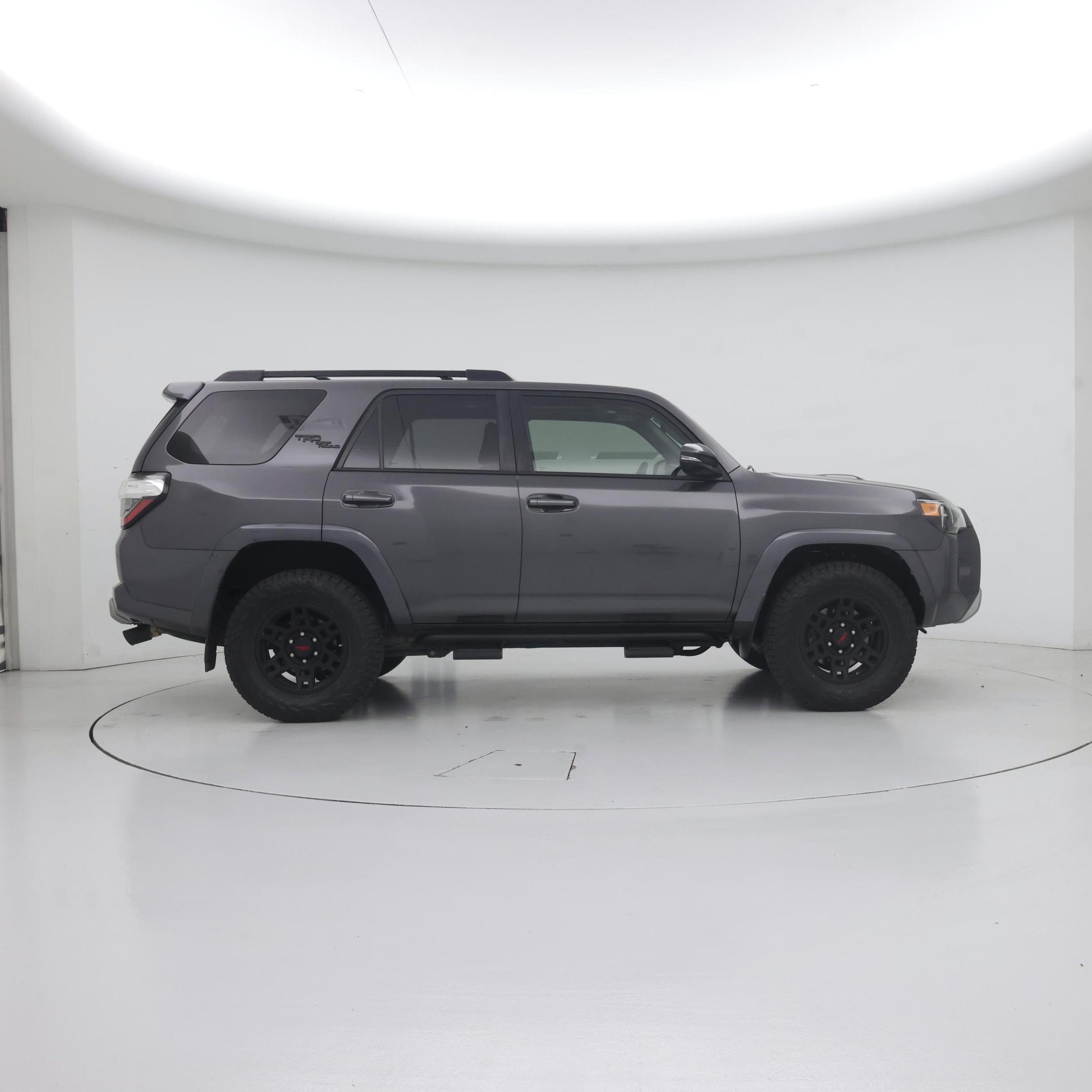 Thumbnail: 2019 Toyota 4Runner - 7