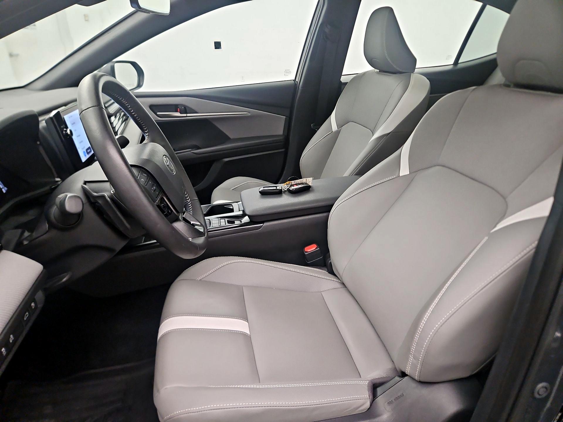 Thumbnail: 2025 Toyota Camry - 11