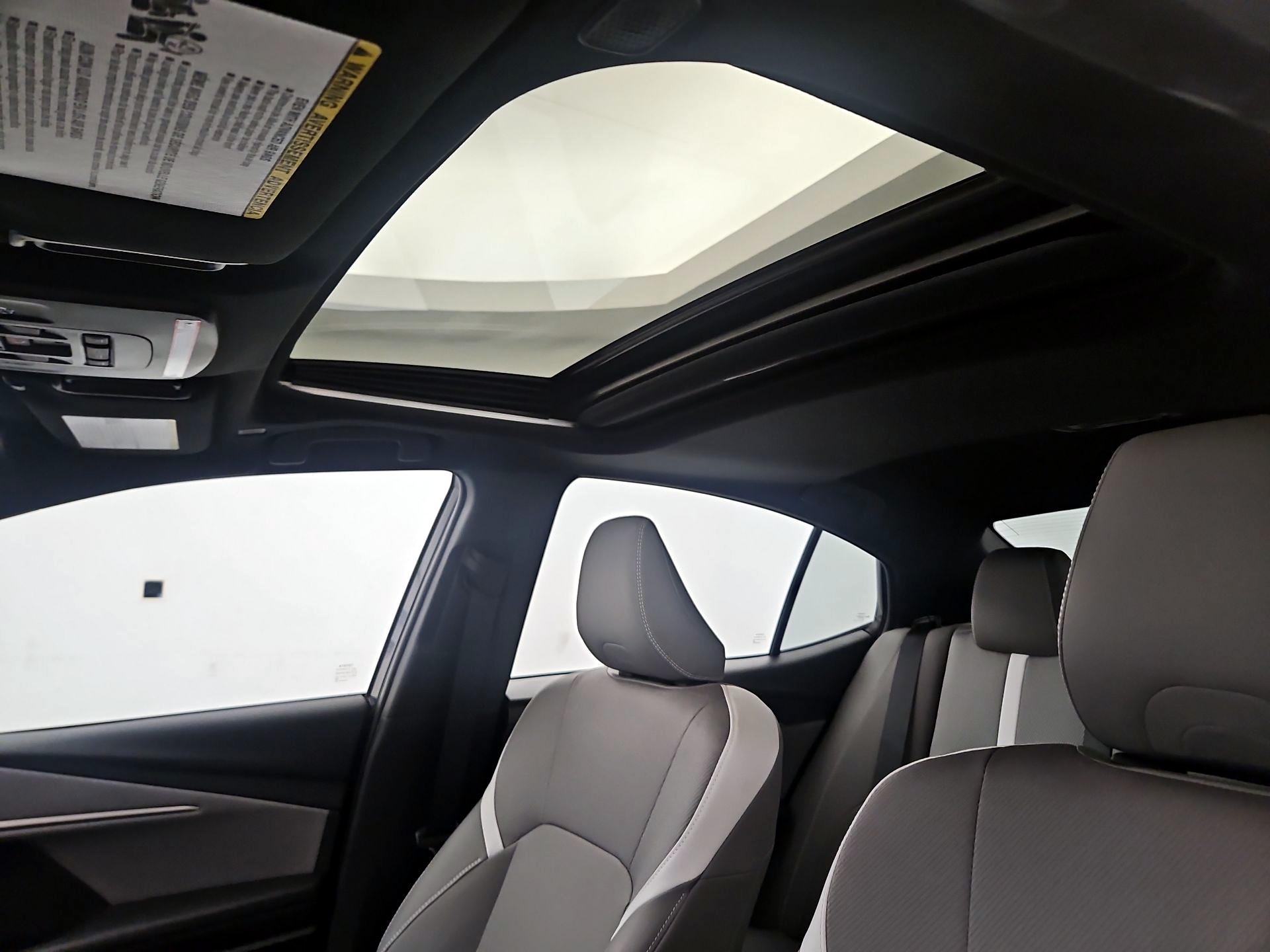 Thumbnail: 2025 Toyota Camry - 18