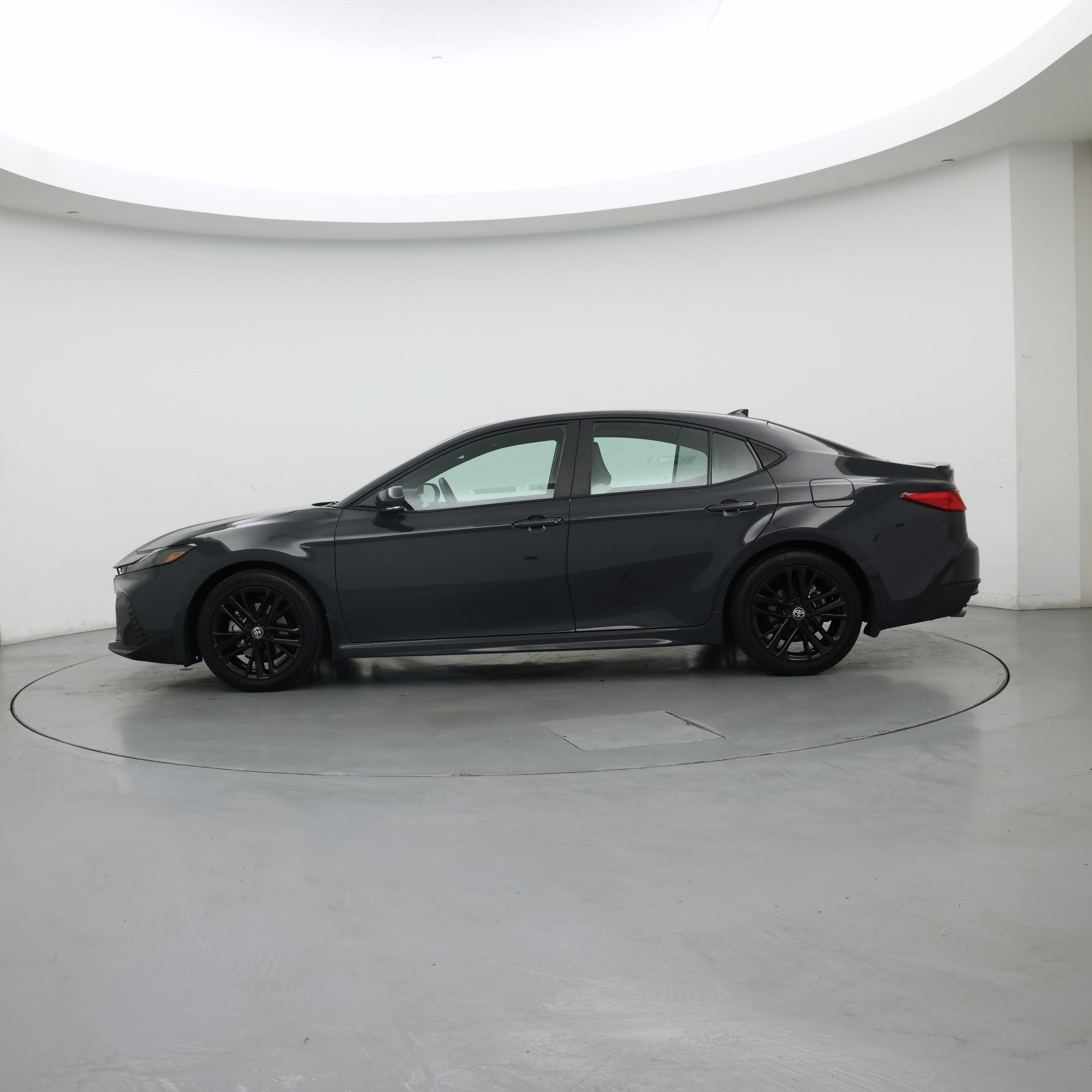 Thumbnail: 2025 Toyota Camry - 3