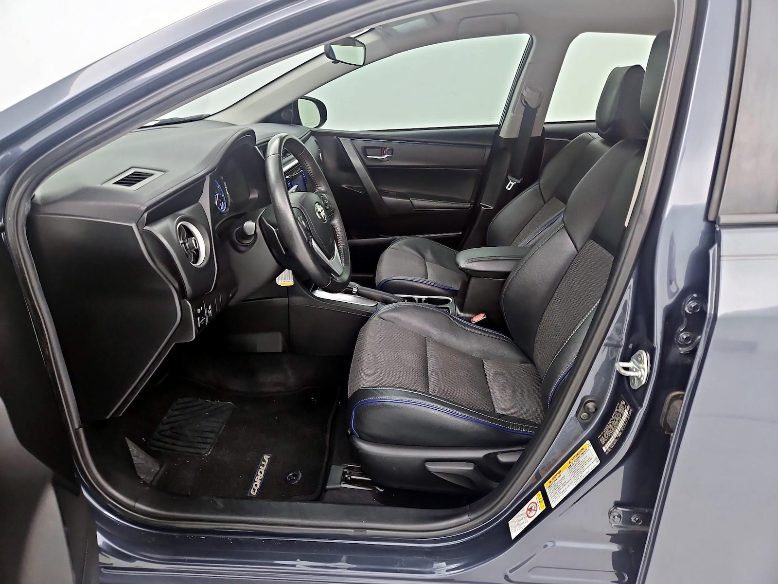 2019 Toyota Corolla SE - Photo 12