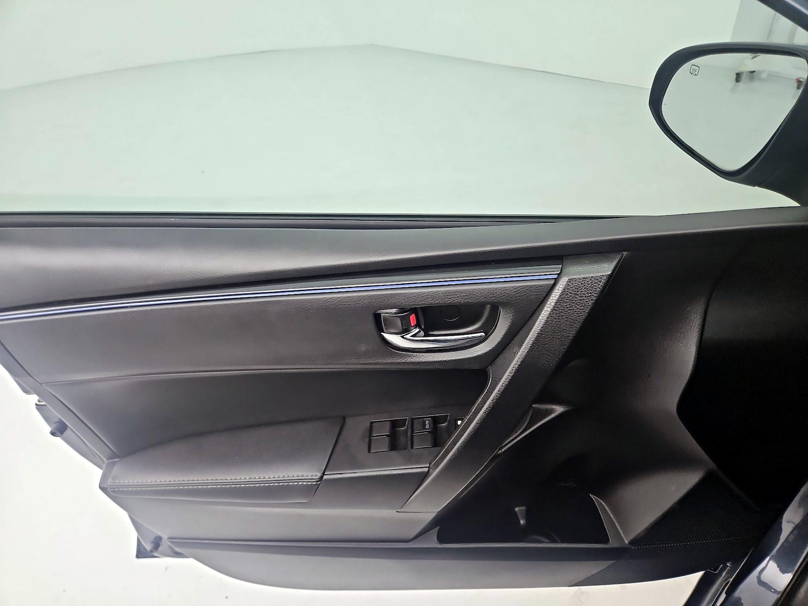 2019 Toyota Corolla SE - Photo 13
