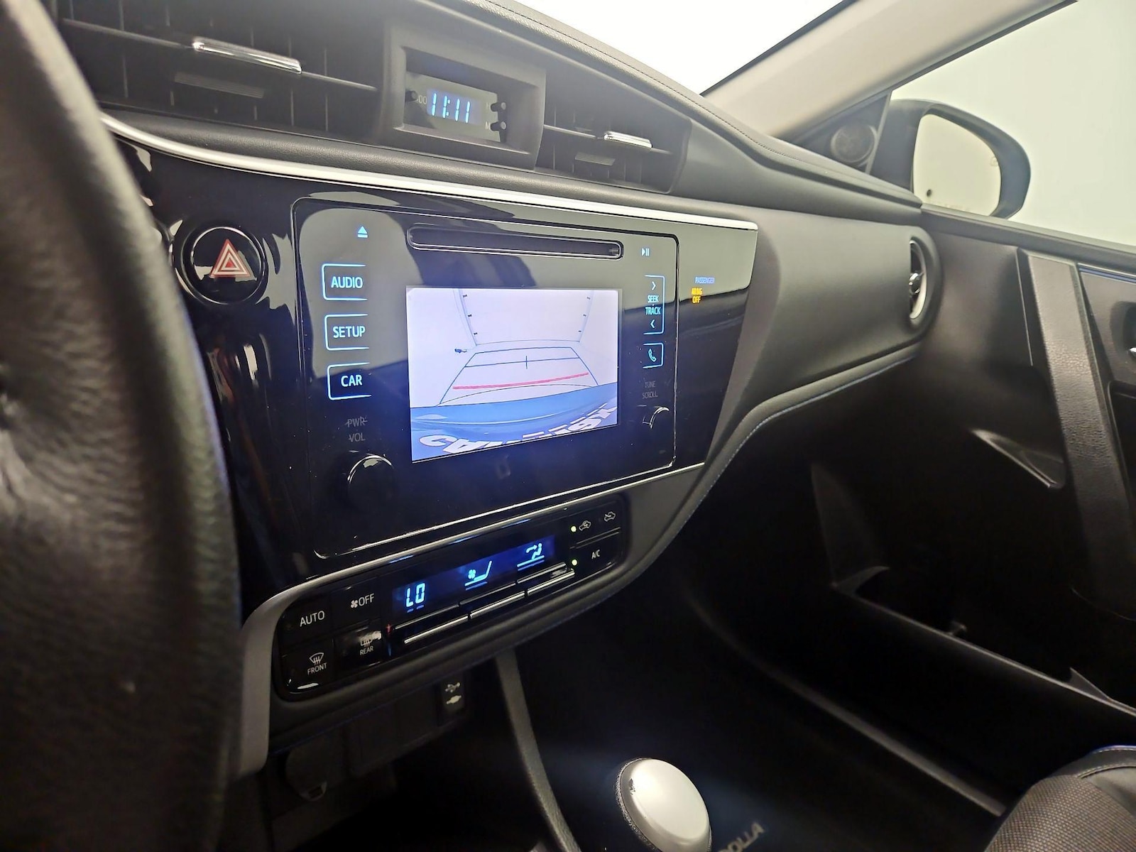 2019 Toyota Corolla SE - Photo 15