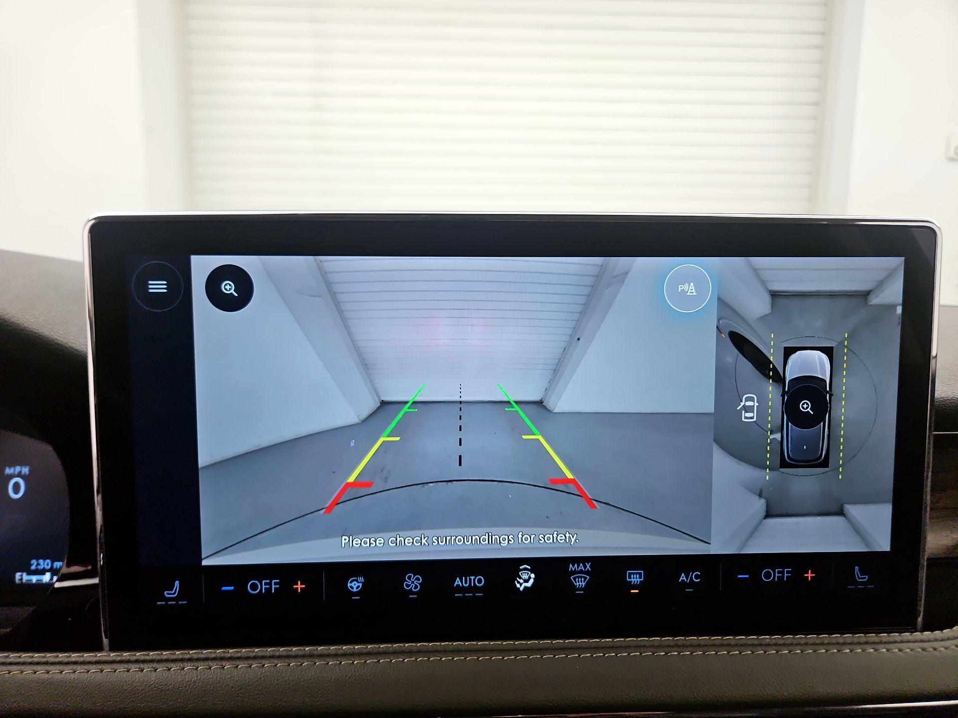 Thumbnail: 2023 Lincoln Corsair - 14