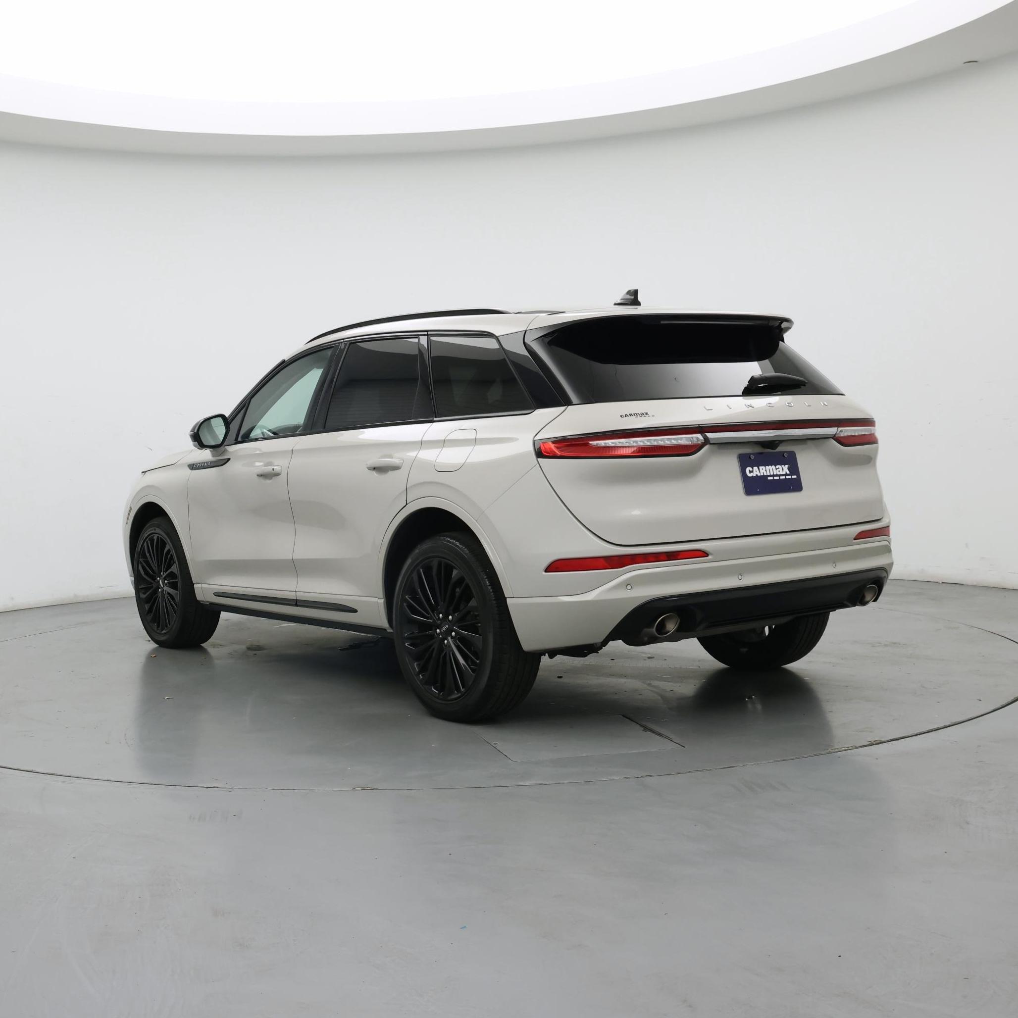 Thumbnail: 2023 Lincoln Corsair - 2