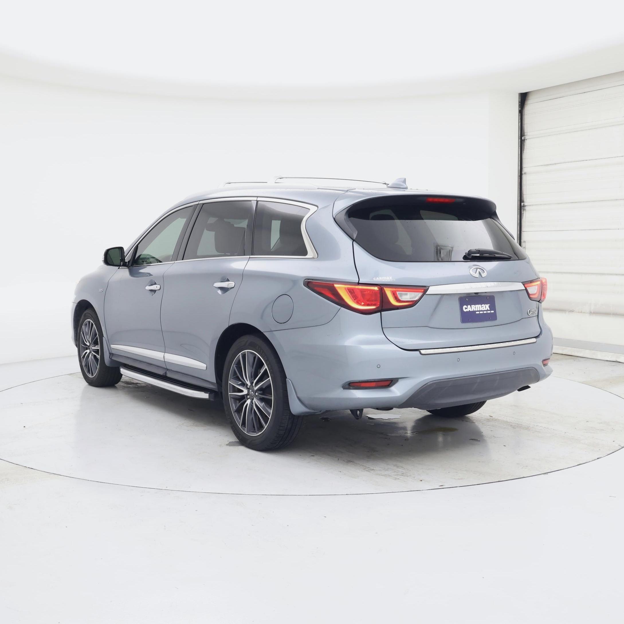 Thumbnail: 2017 INFINITI QX60 - 2