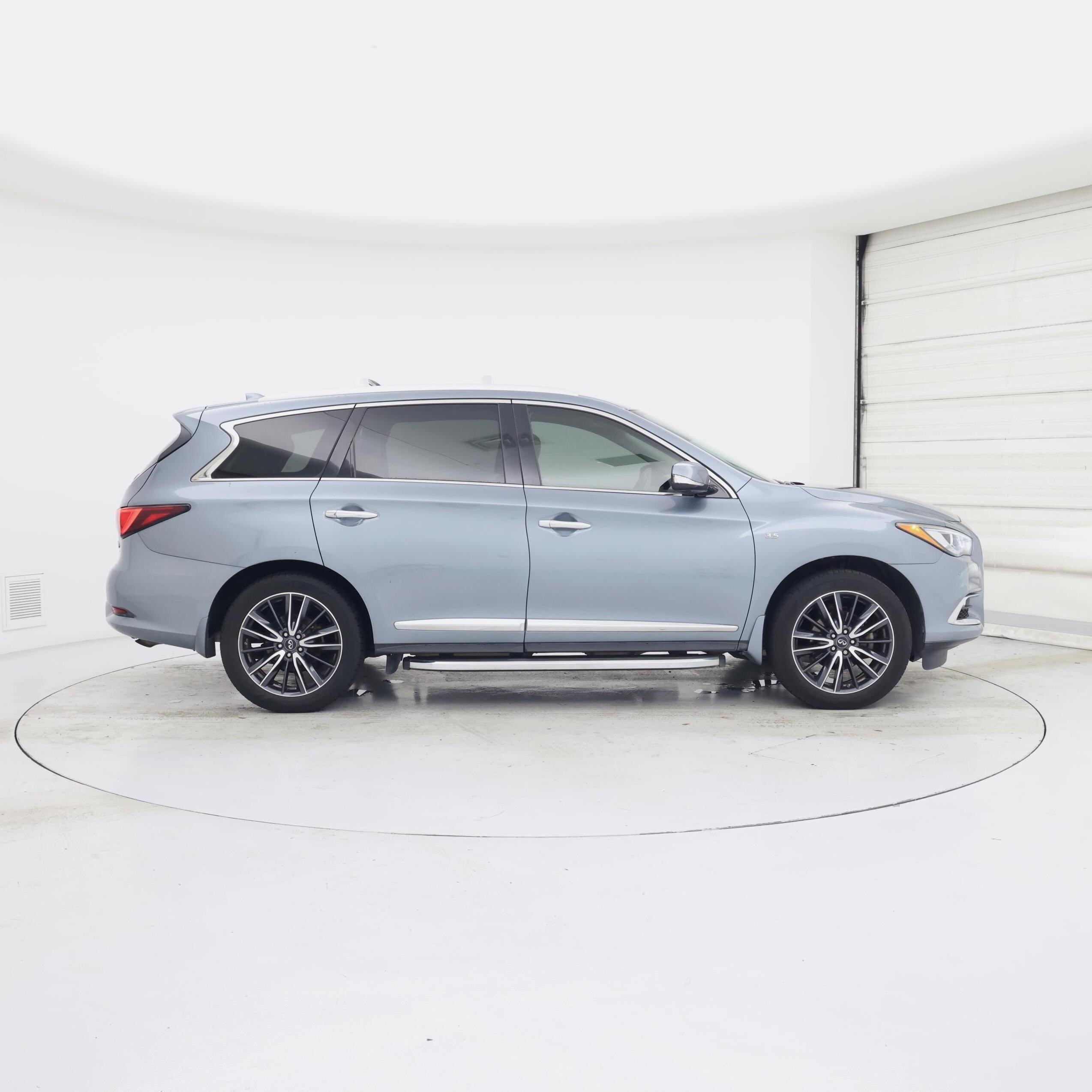 Thumbnail: 2017 INFINITI QX60 - 7