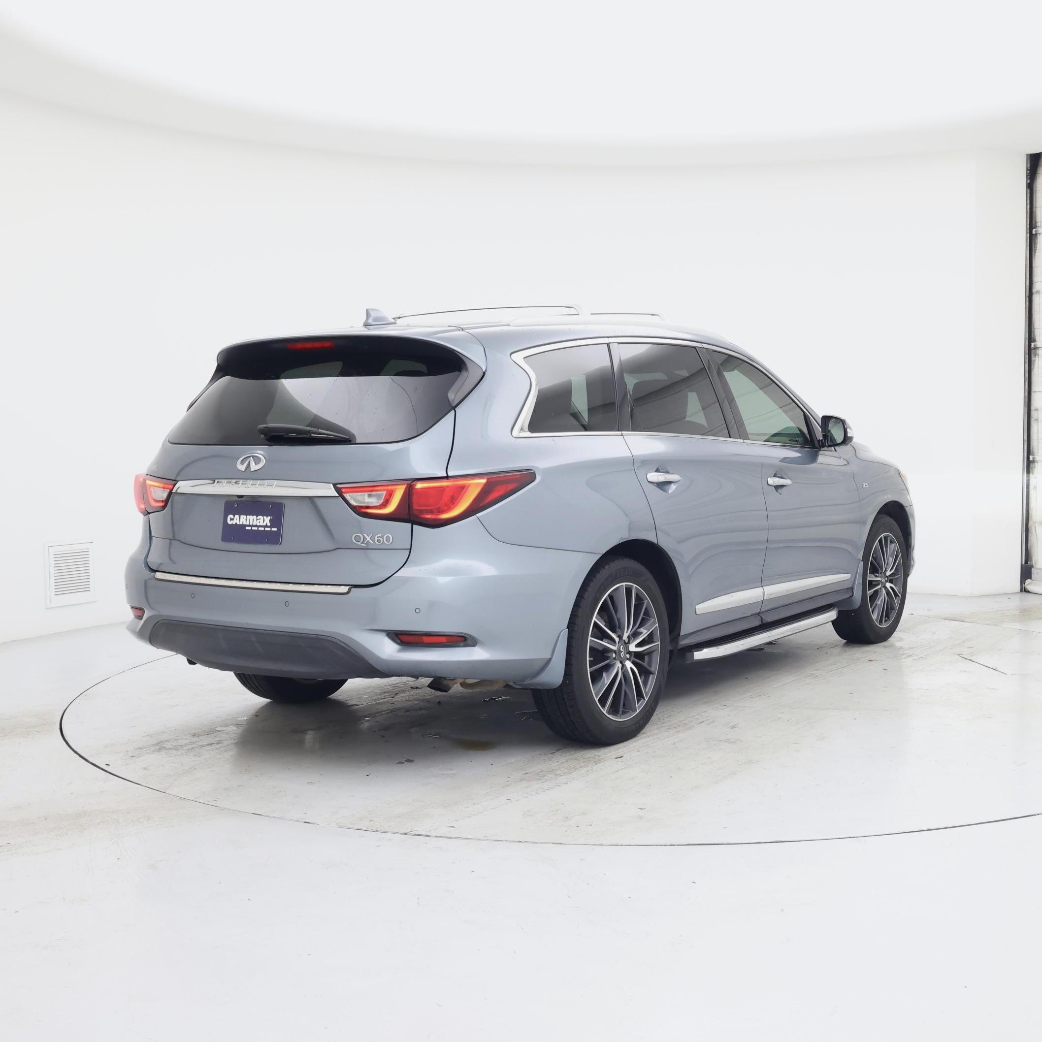 Thumbnail: 2017 INFINITI QX60 - 8