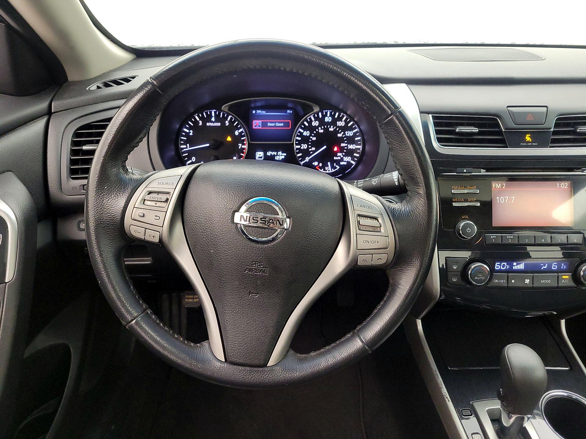 Thumbnail: 2014 Nissan Altima - 10