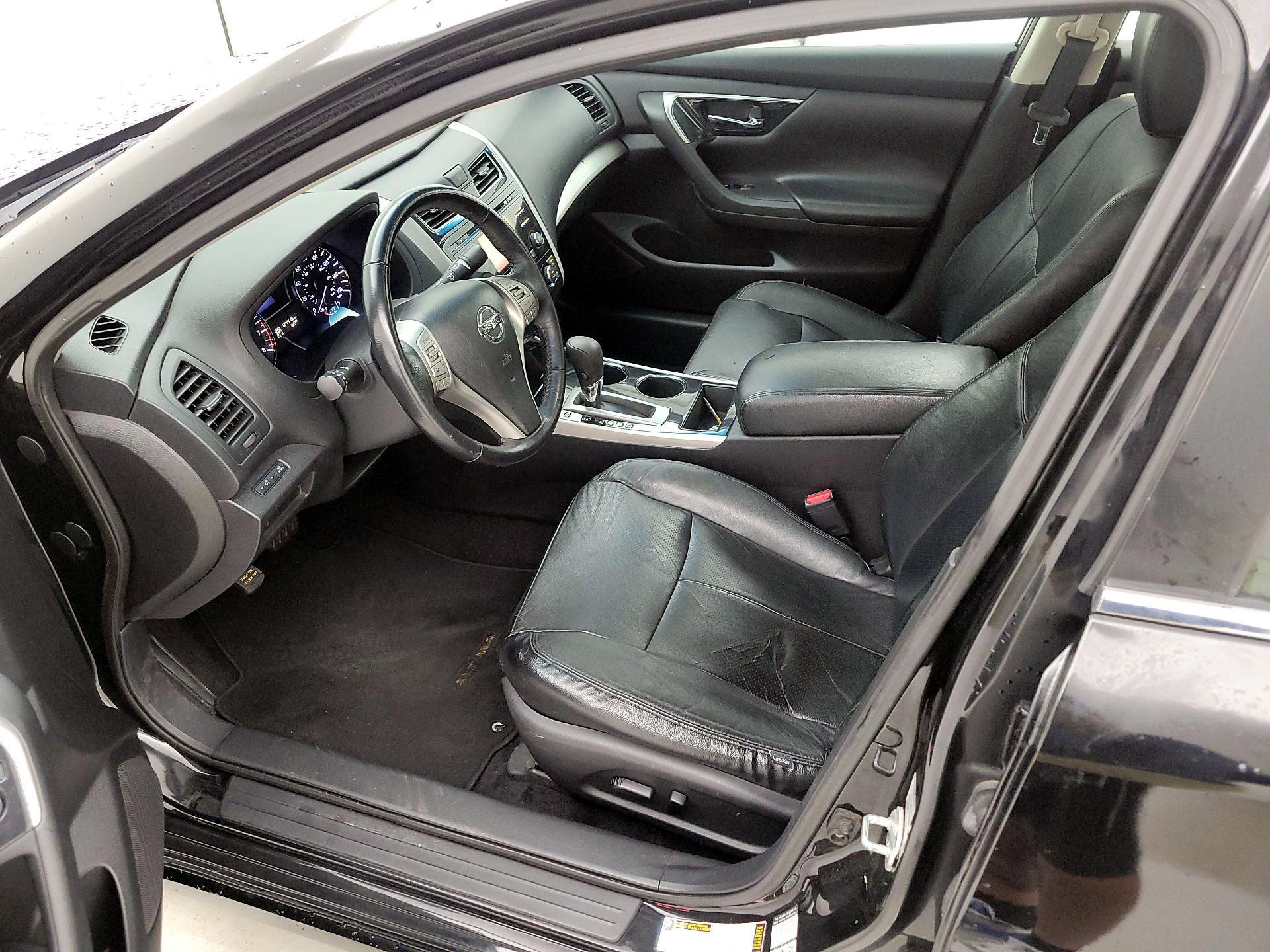 Thumbnail: 2014 Nissan Altima - 11