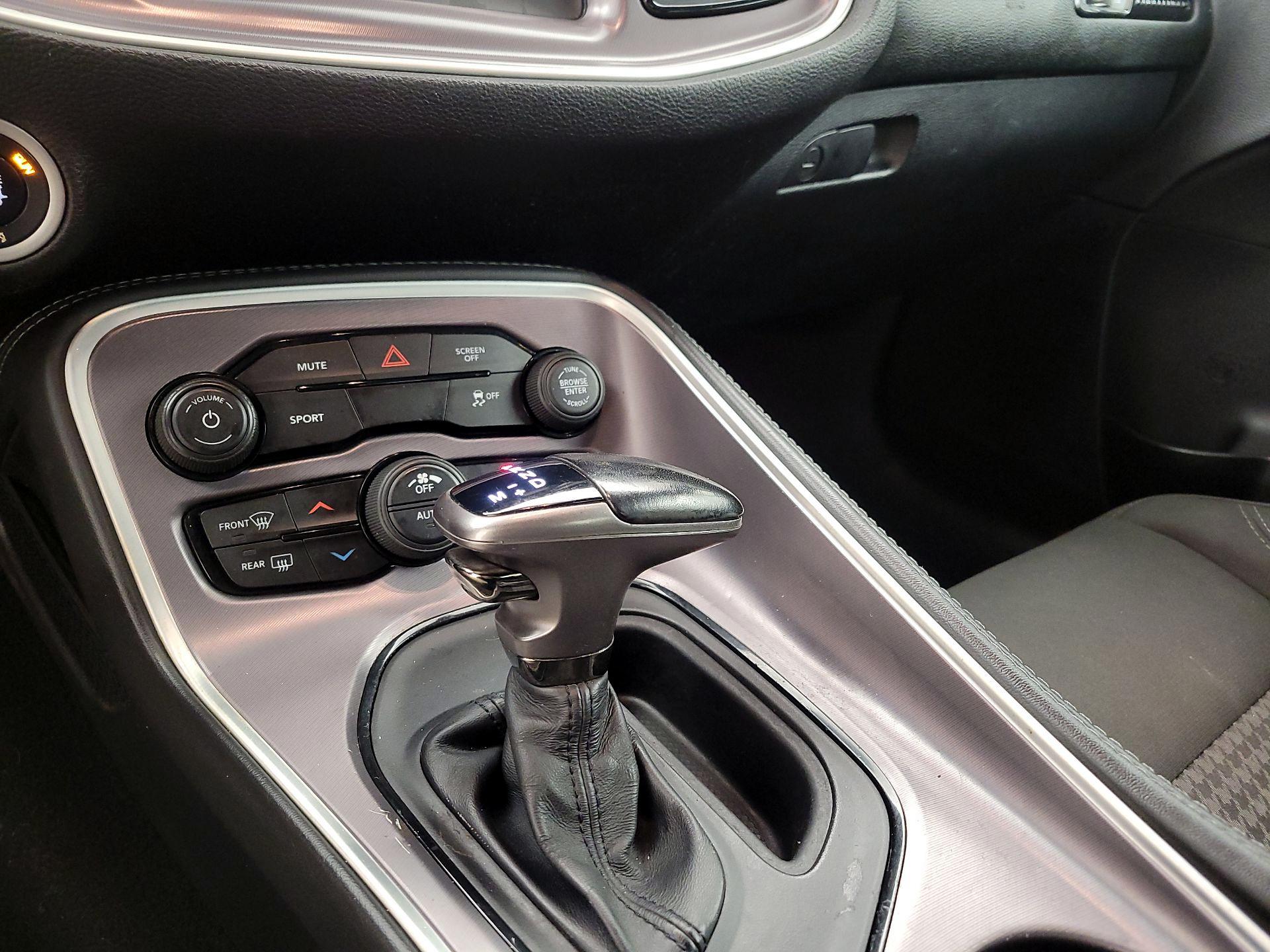 Thumbnail: 2019 Dodge Challenger - 15