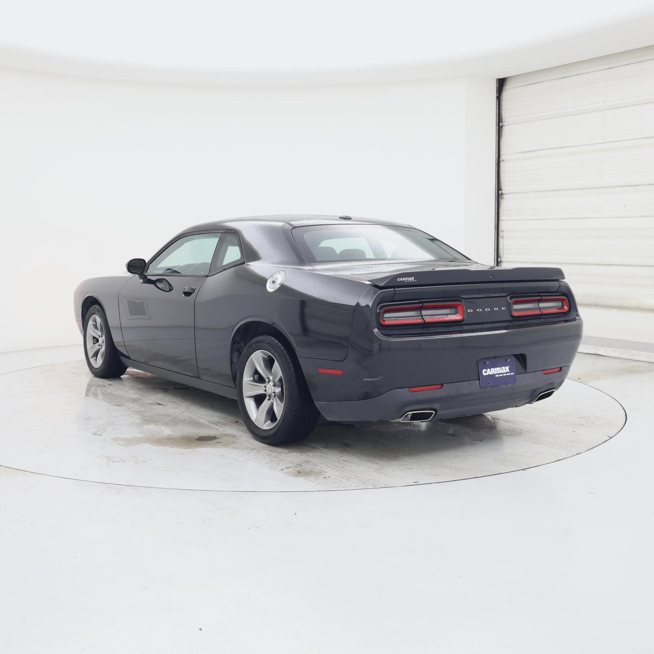 Thumbnail: 2019 Dodge Challenger - 2
