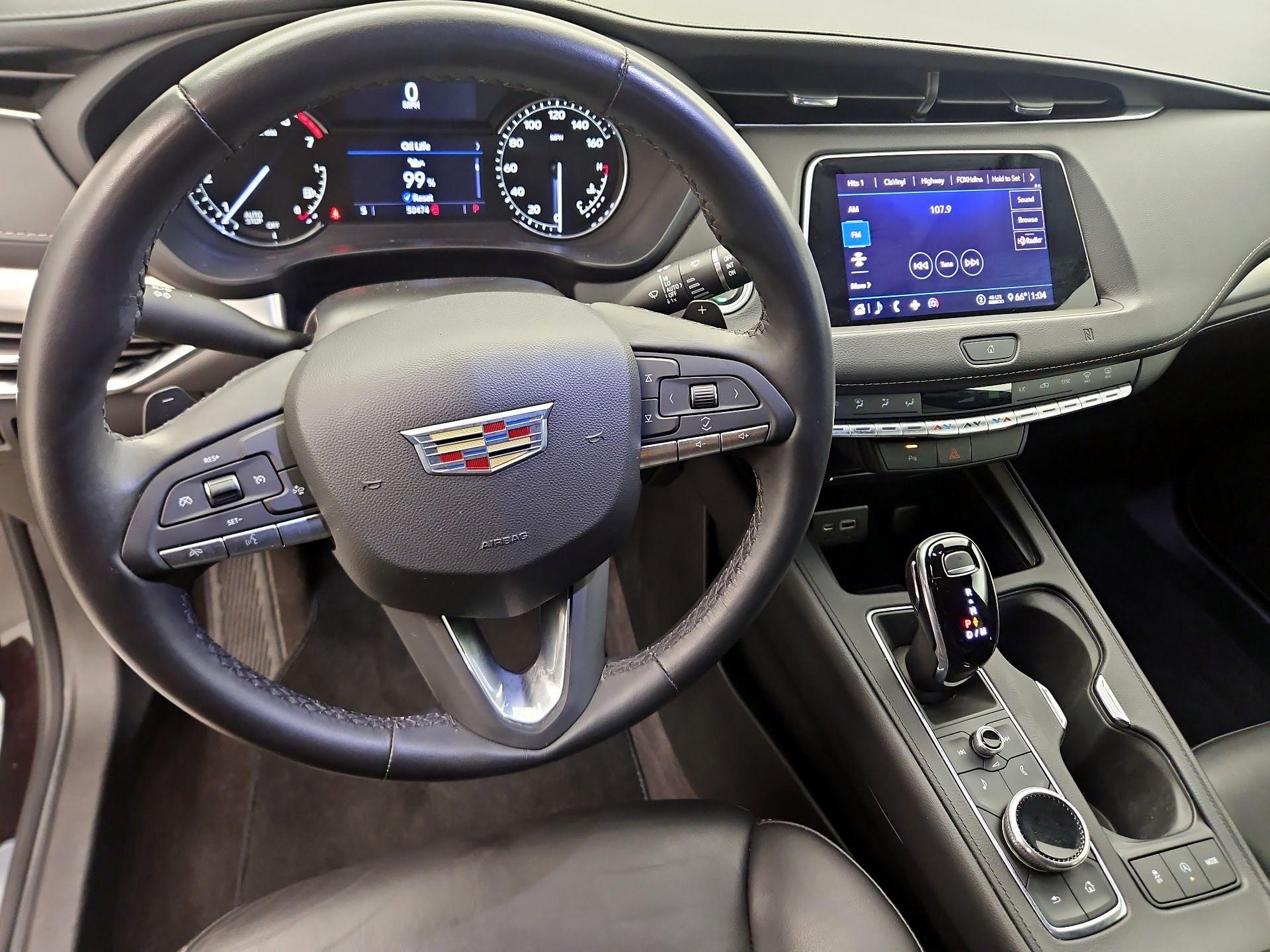 Thumbnail: 2020 Cadillac XT4 - 10