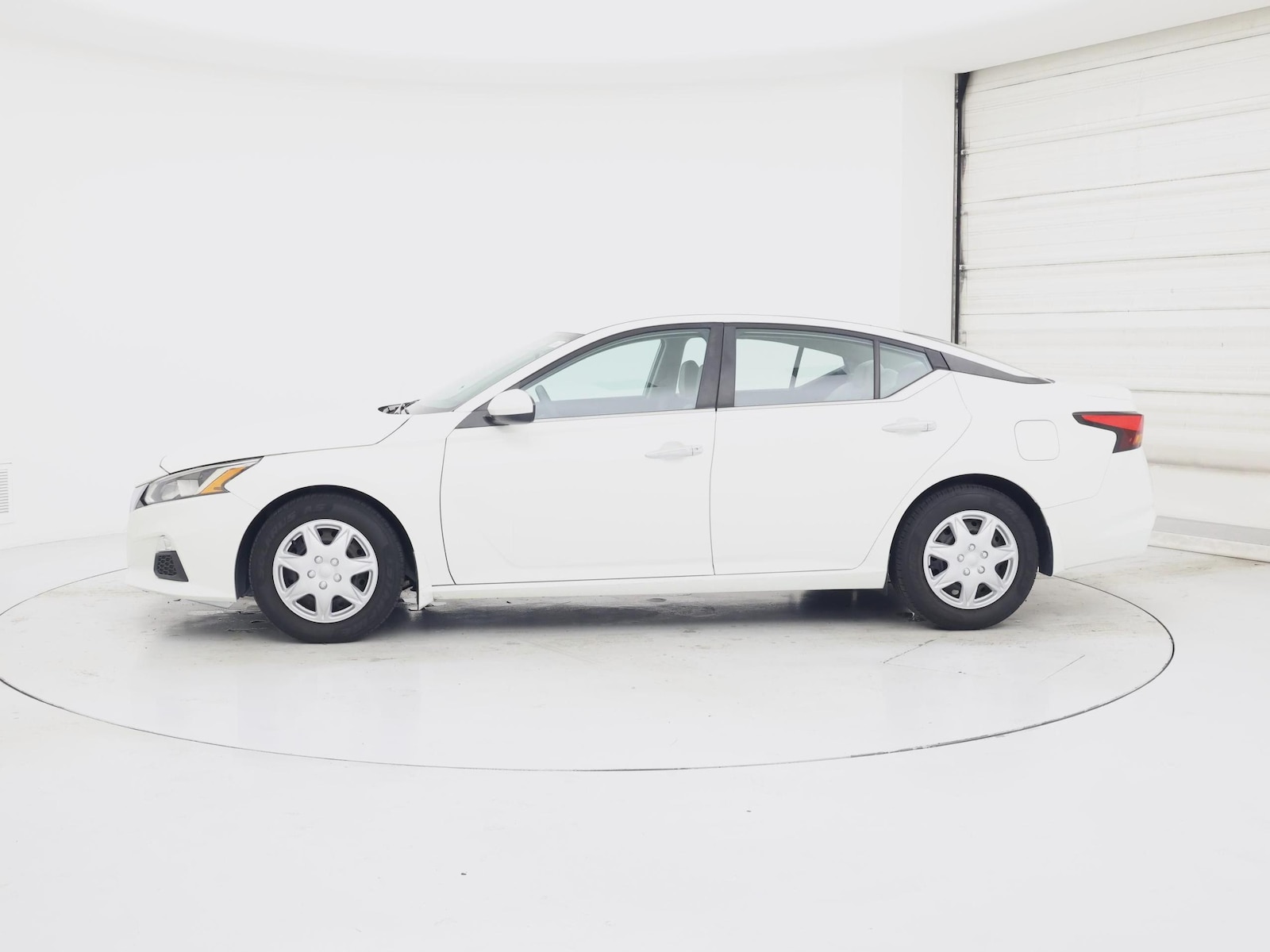 2019 Nissan Altima S - Photo 4
